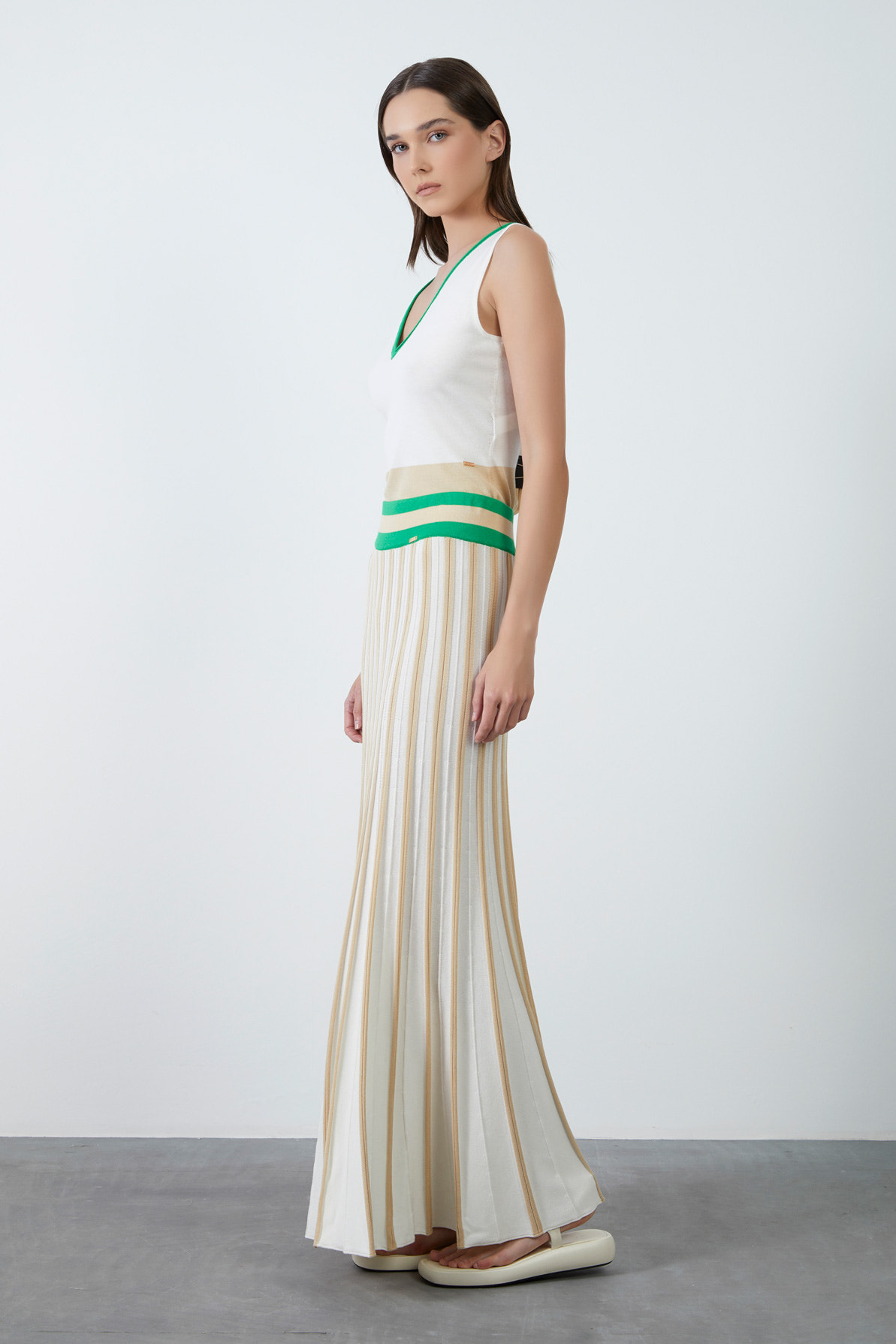 Beli Lastikli Çizgili Triko Etek