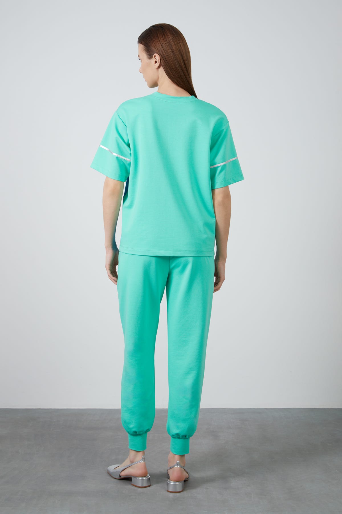 Biye Detaylı Koyu Eşofman Takım