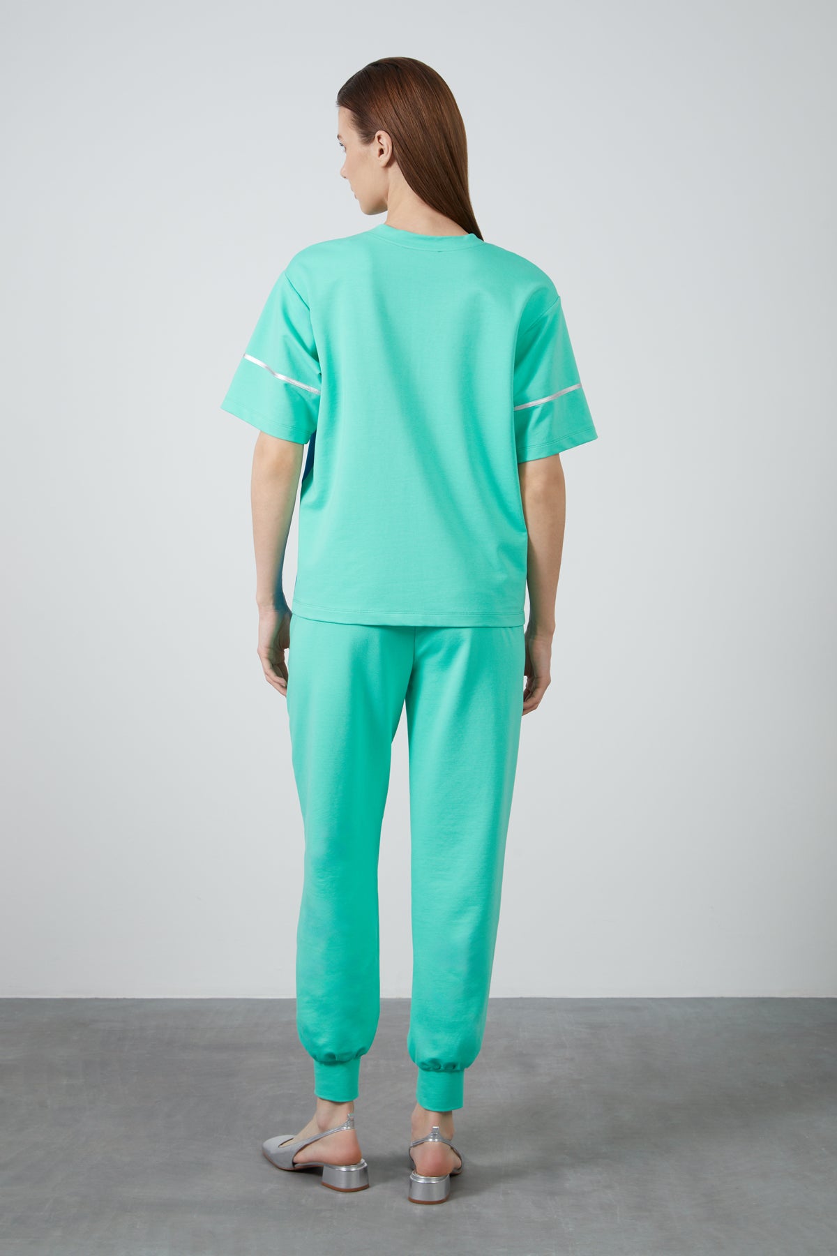 Biye Detaylı Koyu Eşofman Takım