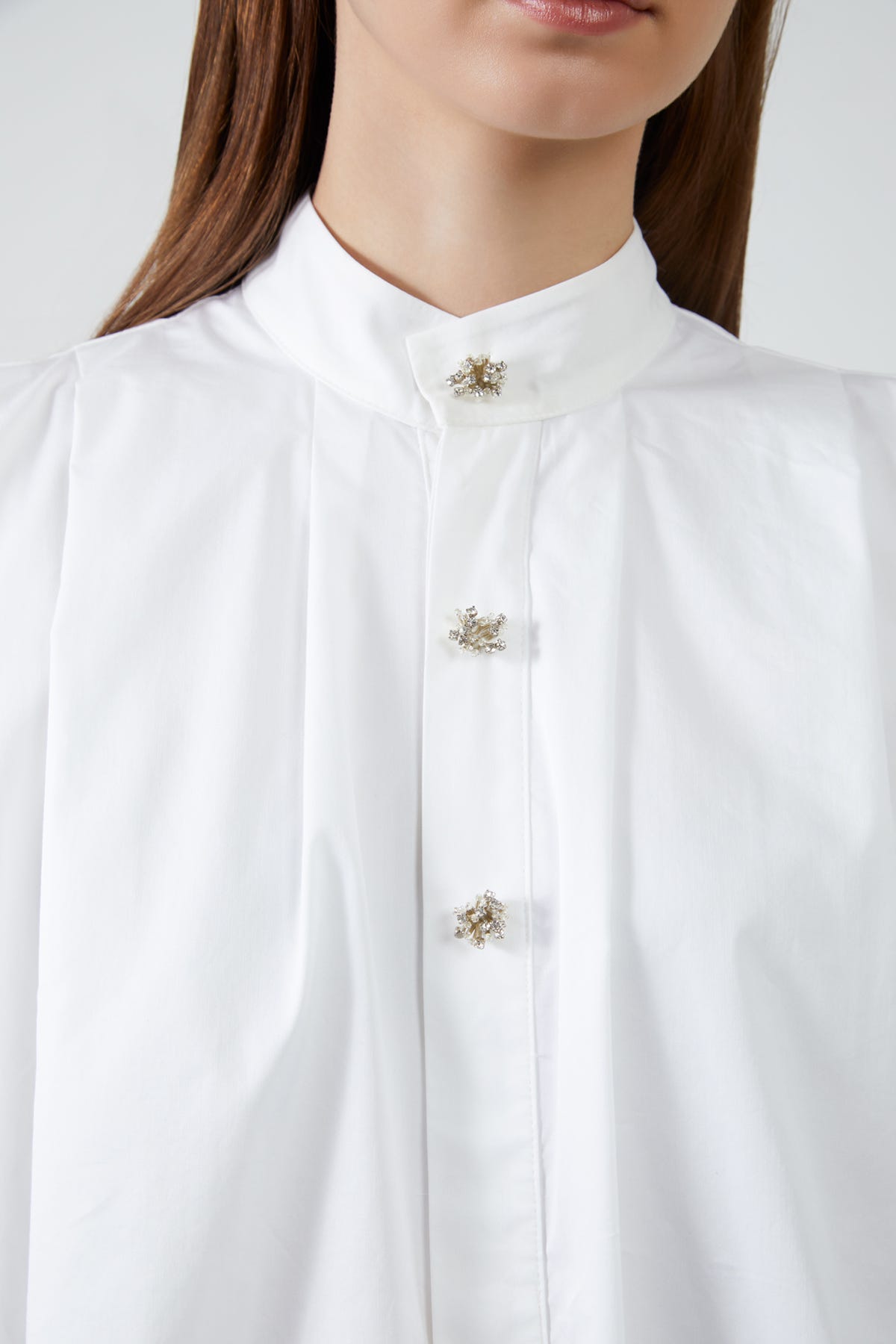 İşleme Detaylı Kolsuz Poplin Midi Elbise