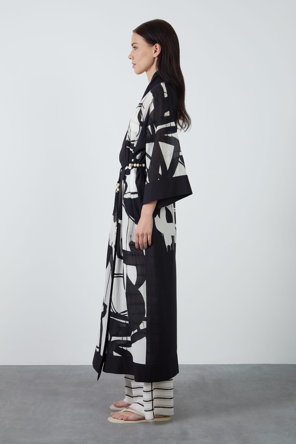 Boncuklu Kordon Detaylı Desenli Kimono