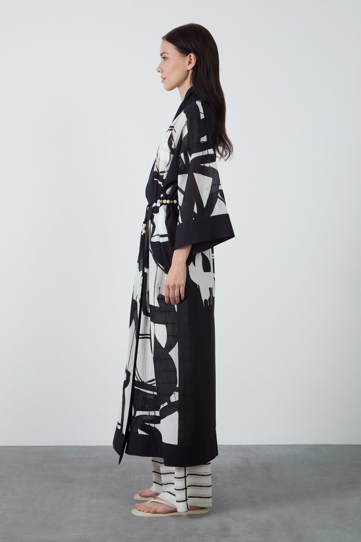 Boncuklu Kordon Detaylı Desenli Kimono