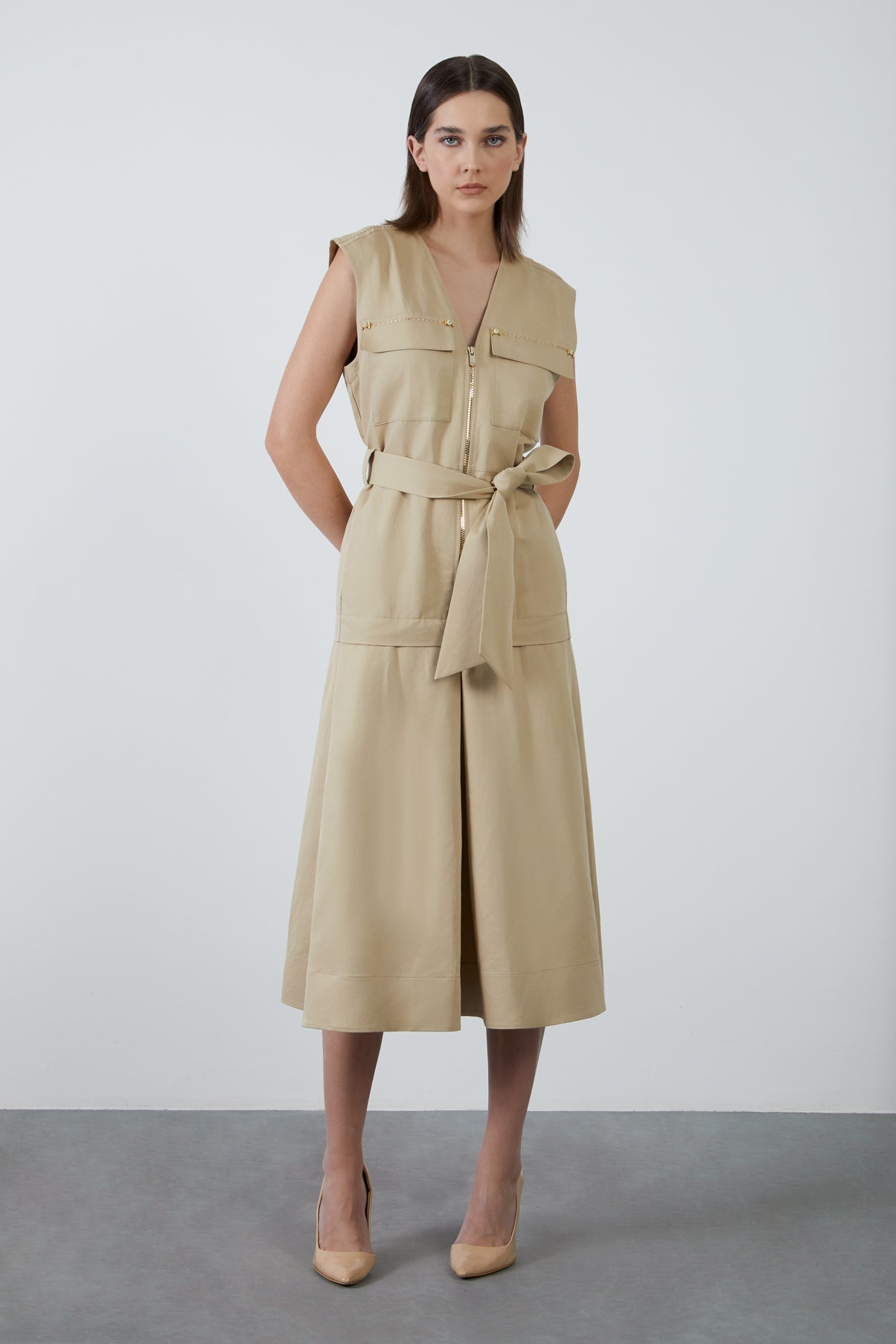 Dikiş Detaylı Cep Kenarı İşlemeli Midi Elbise