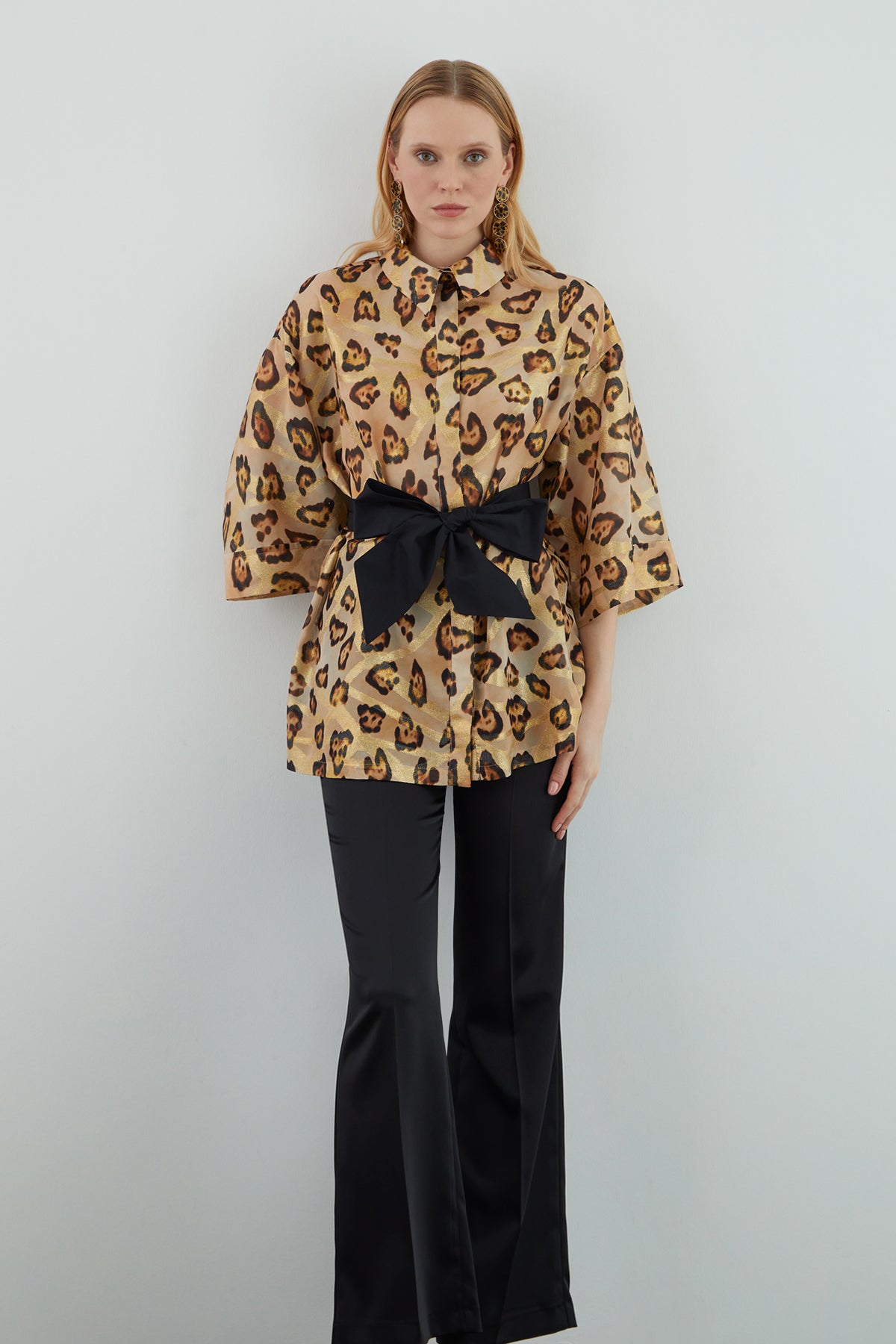 Truvakar Kol Kuşaklı Leopar Desenli Gömlek