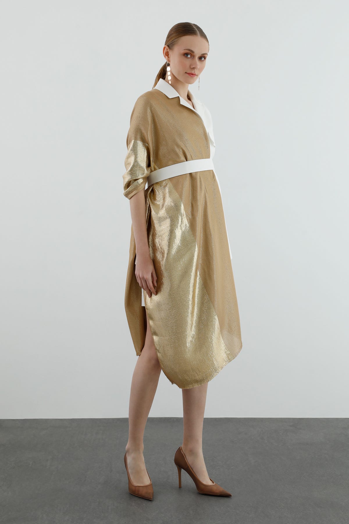 Parlak Yüzeyli Şal