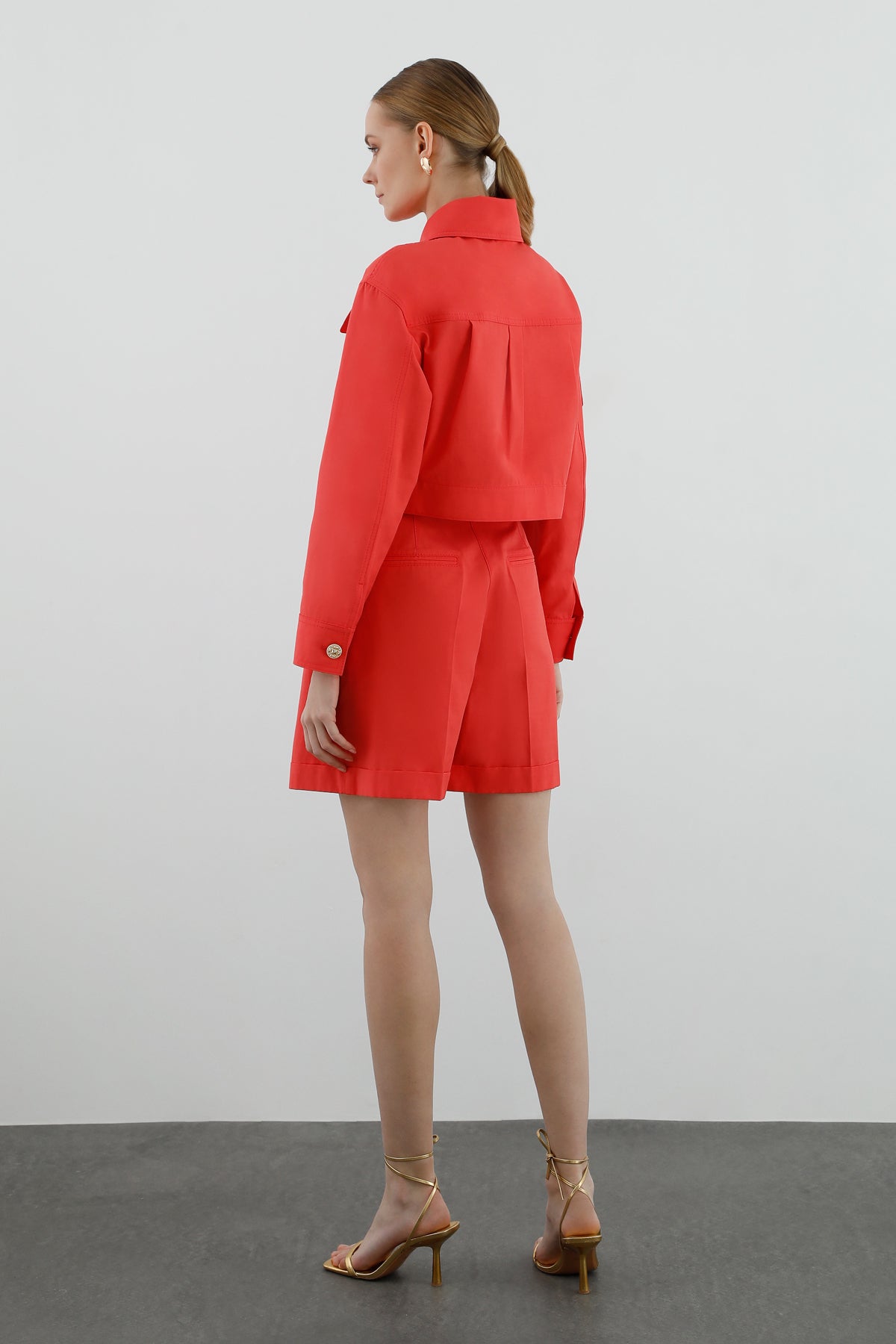 Kemeri Düğme Detaylı Şort