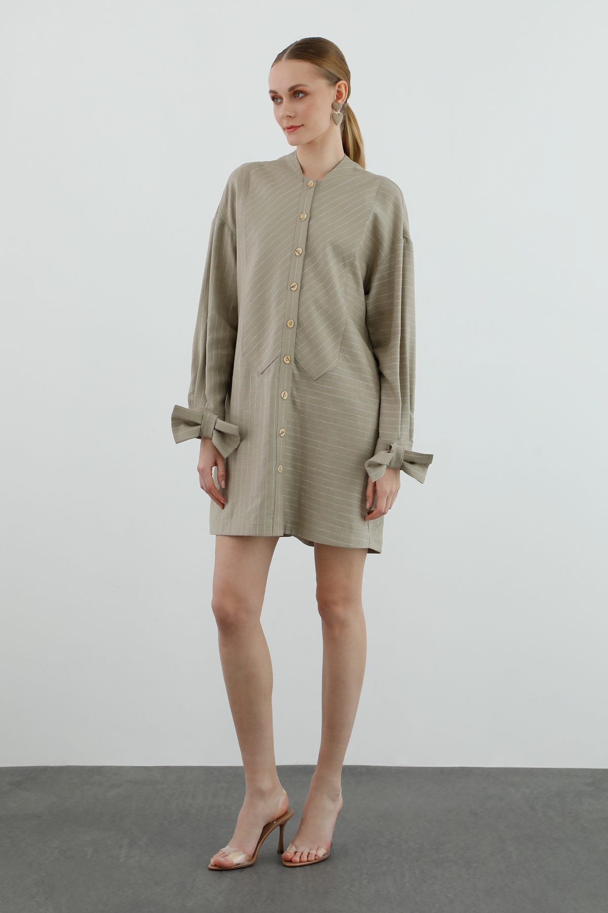 Fiyonk Detaylı Mini Elbise