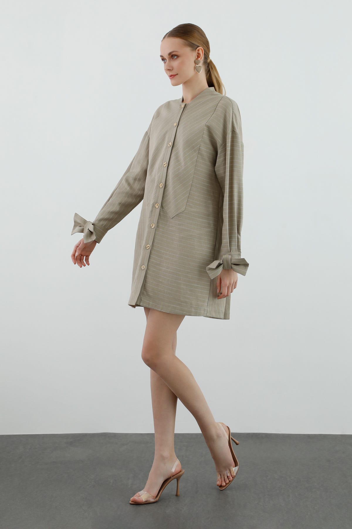 Fiyonk Detaylı Mini Elbise