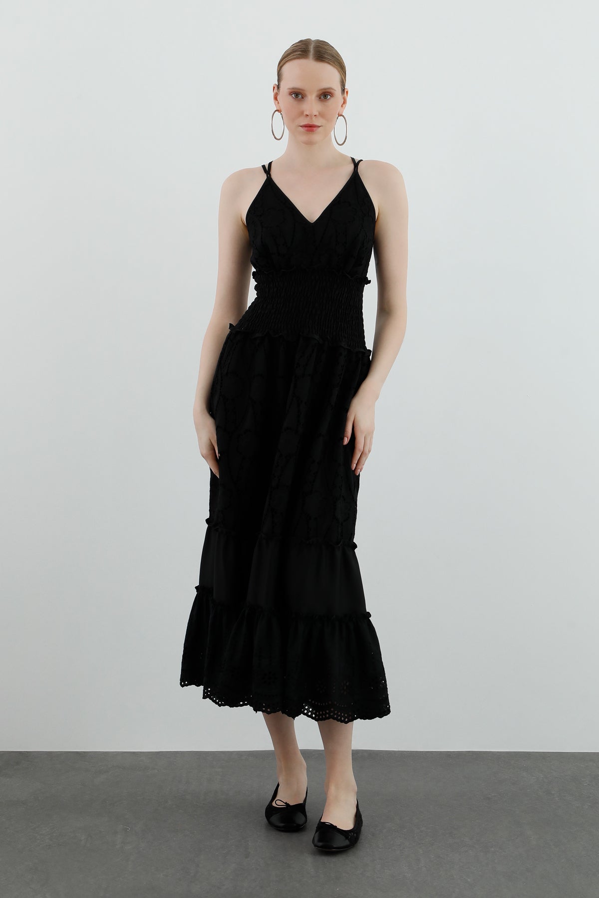 Sırtı Çapraz Askılı Uzun Elbise