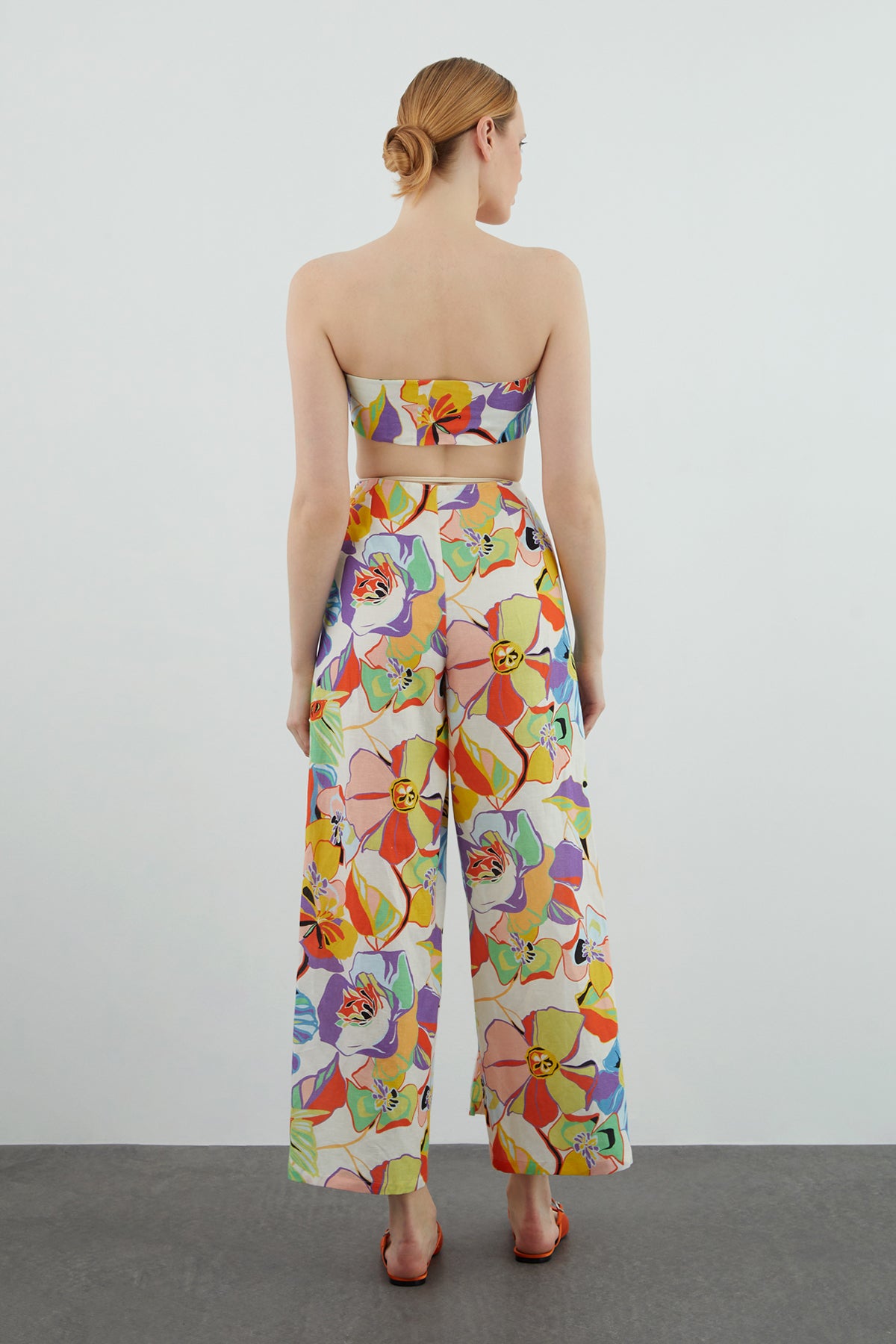 Önden Yırtmaç Detaylı Belden Bağlamalı Pantolon