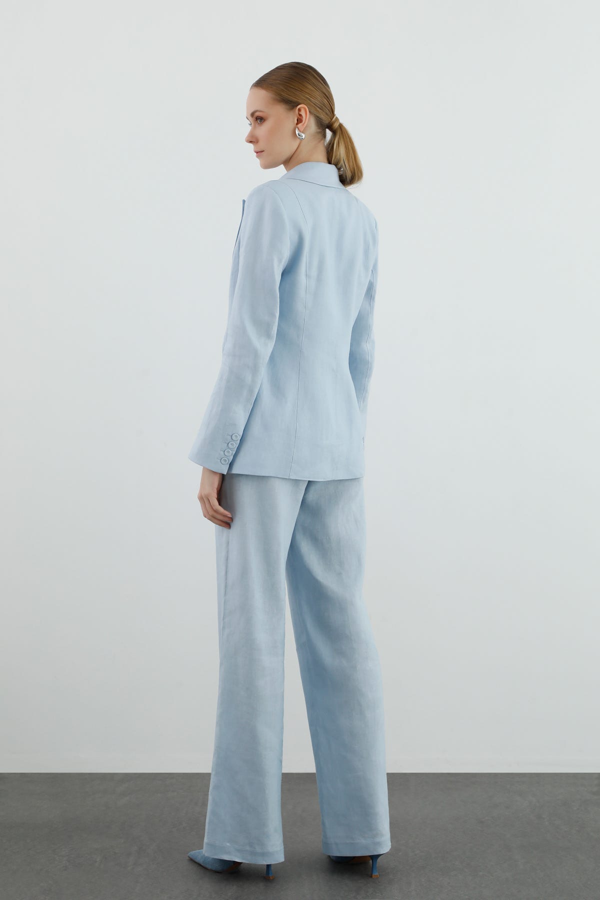 Kruvaze Kapamalı Uzun Kollu Keten Ceket