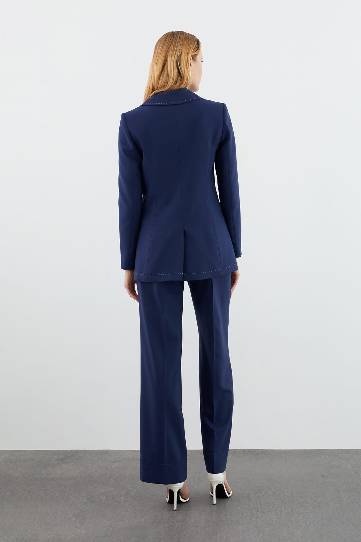 Yaka Detaylı Ceket Ve Palazzo Pantolonlu Takım