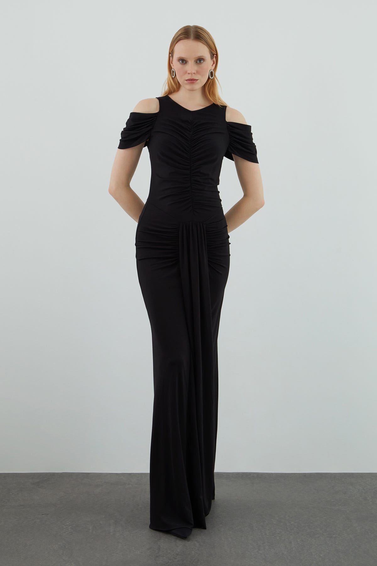 Büzgü Detaylı Uzun Jarse Elbise