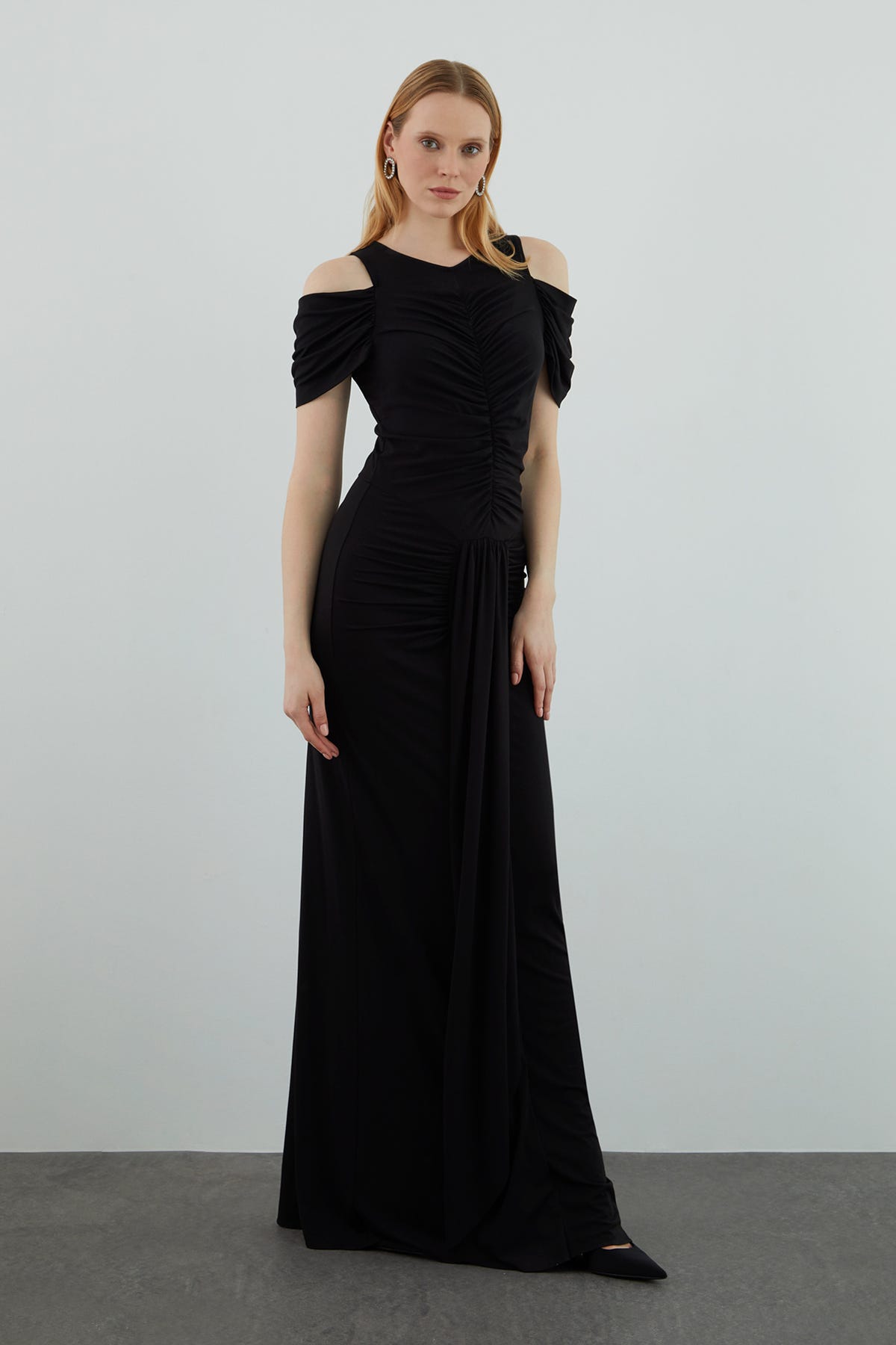 Büzgü Detaylı Uzun Jarse Elbise