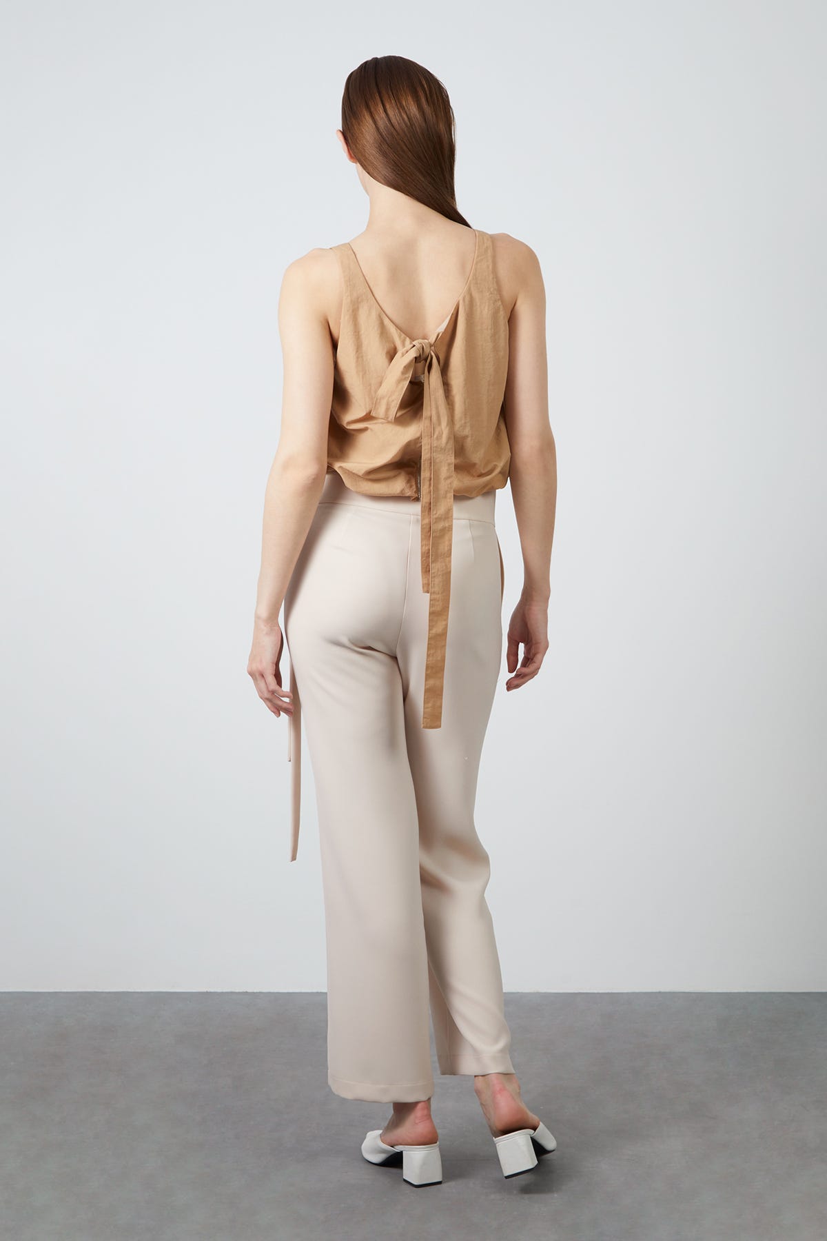 Omuzda Bağlama Detaylı Bluz