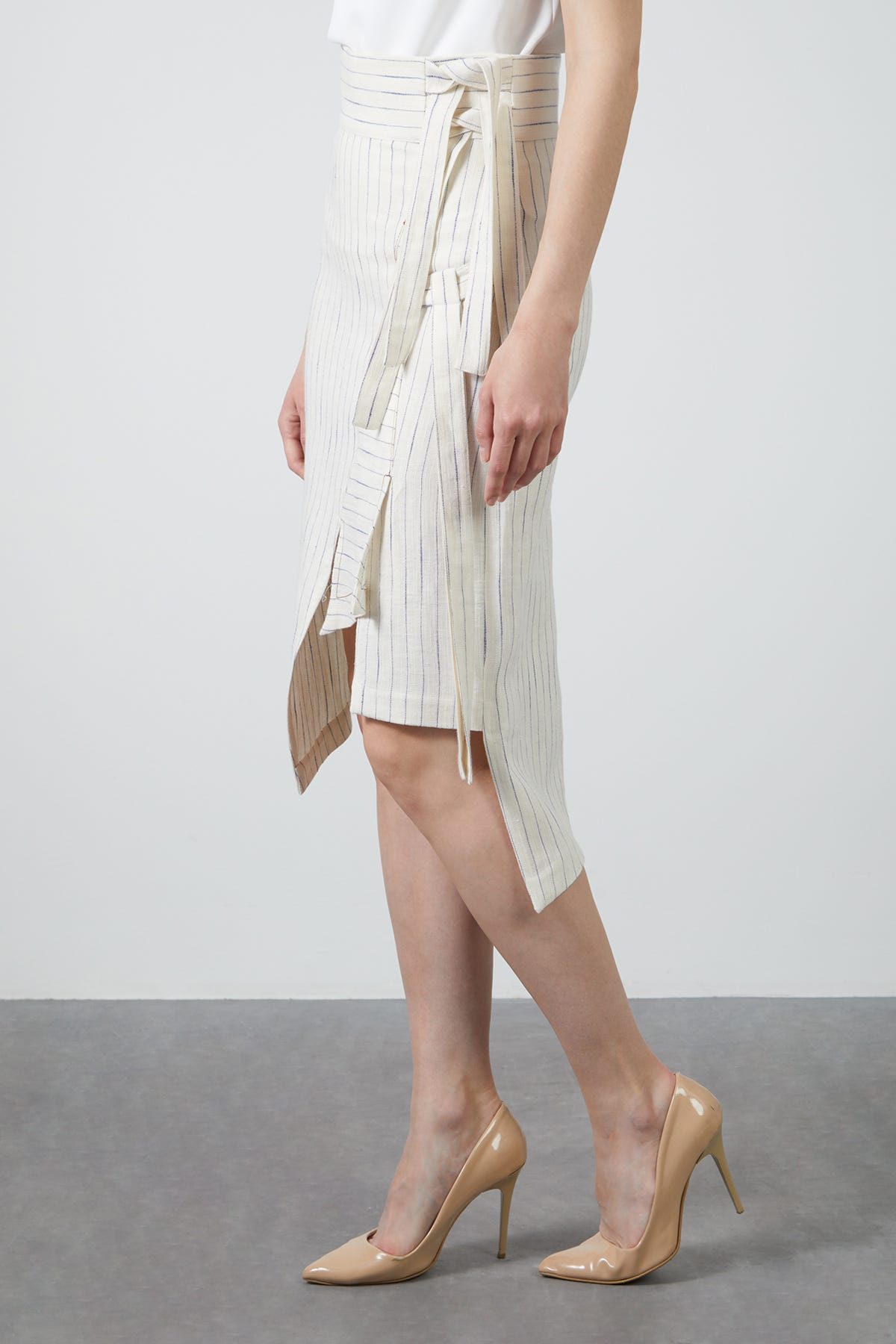 Bağlama Detaylı Asimetrik Etek