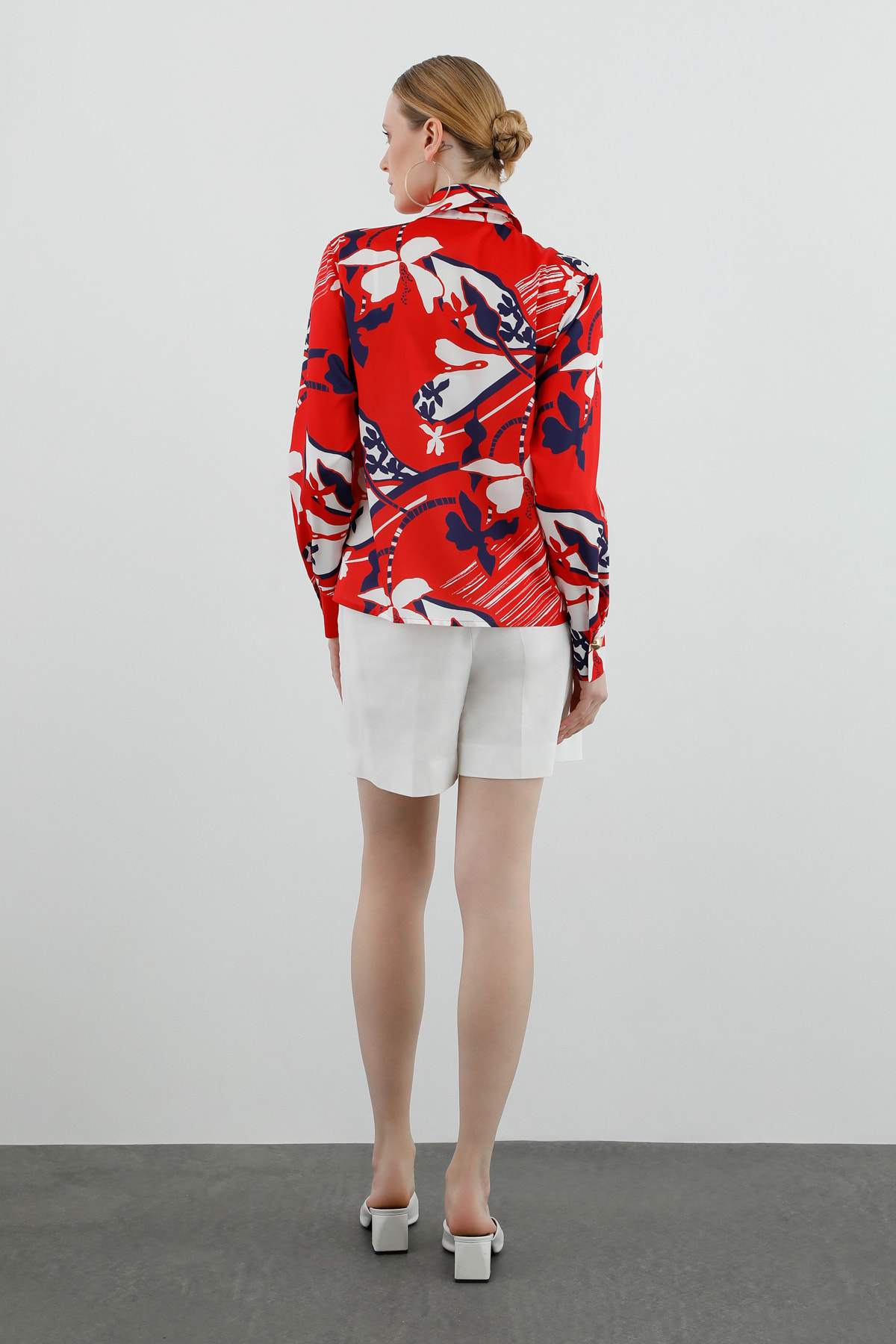 Desenli Uzun Kollu Gömlek