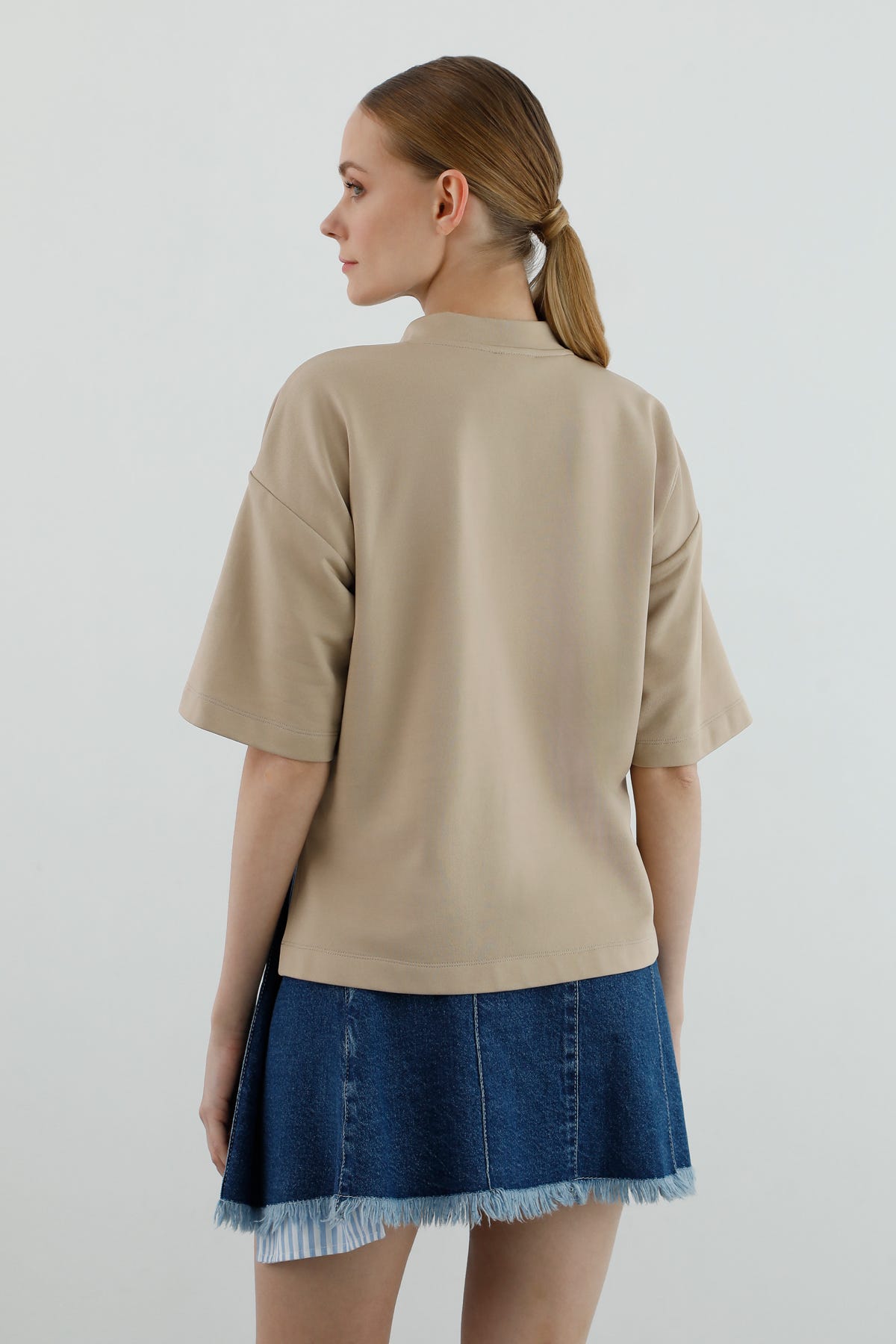 Balıkçı Yaka Baskılı Kısa Kollu T-shirt