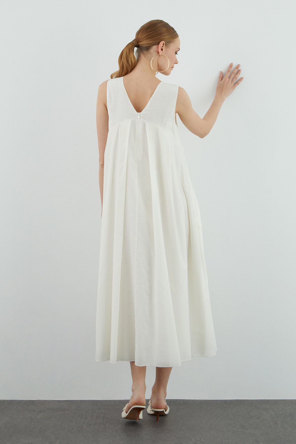 Fiyonk Detaylı Astarlı Maxi Elbise