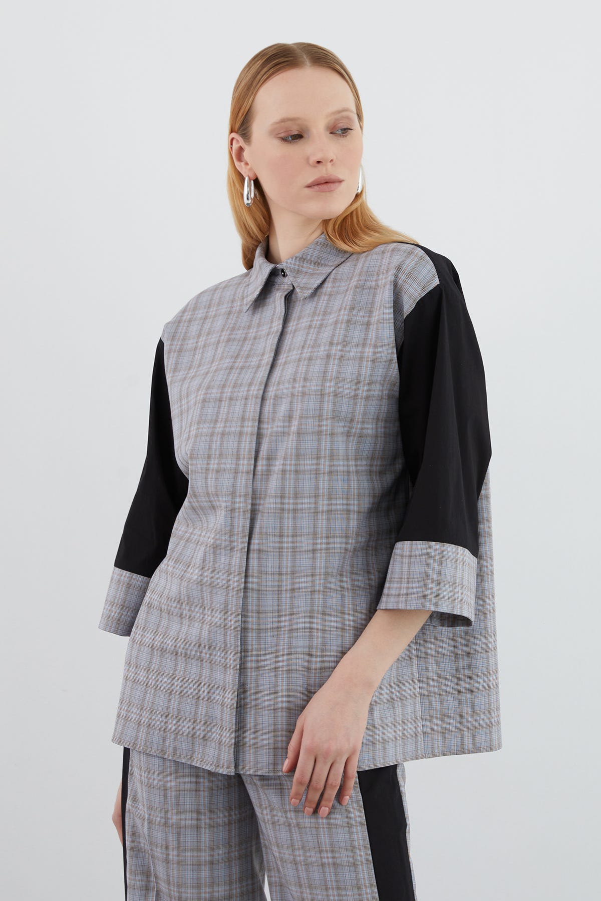 Gömlek Yaka Detaylı Ceket Ve Palazzo Pantolonlu Ekose Desenli Takım