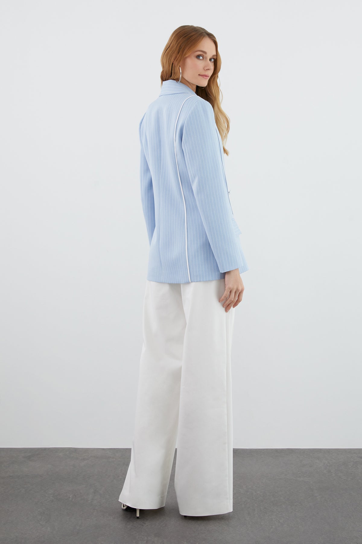 Çizgili Kumaşlı Palazzo Pantolonlu Takım