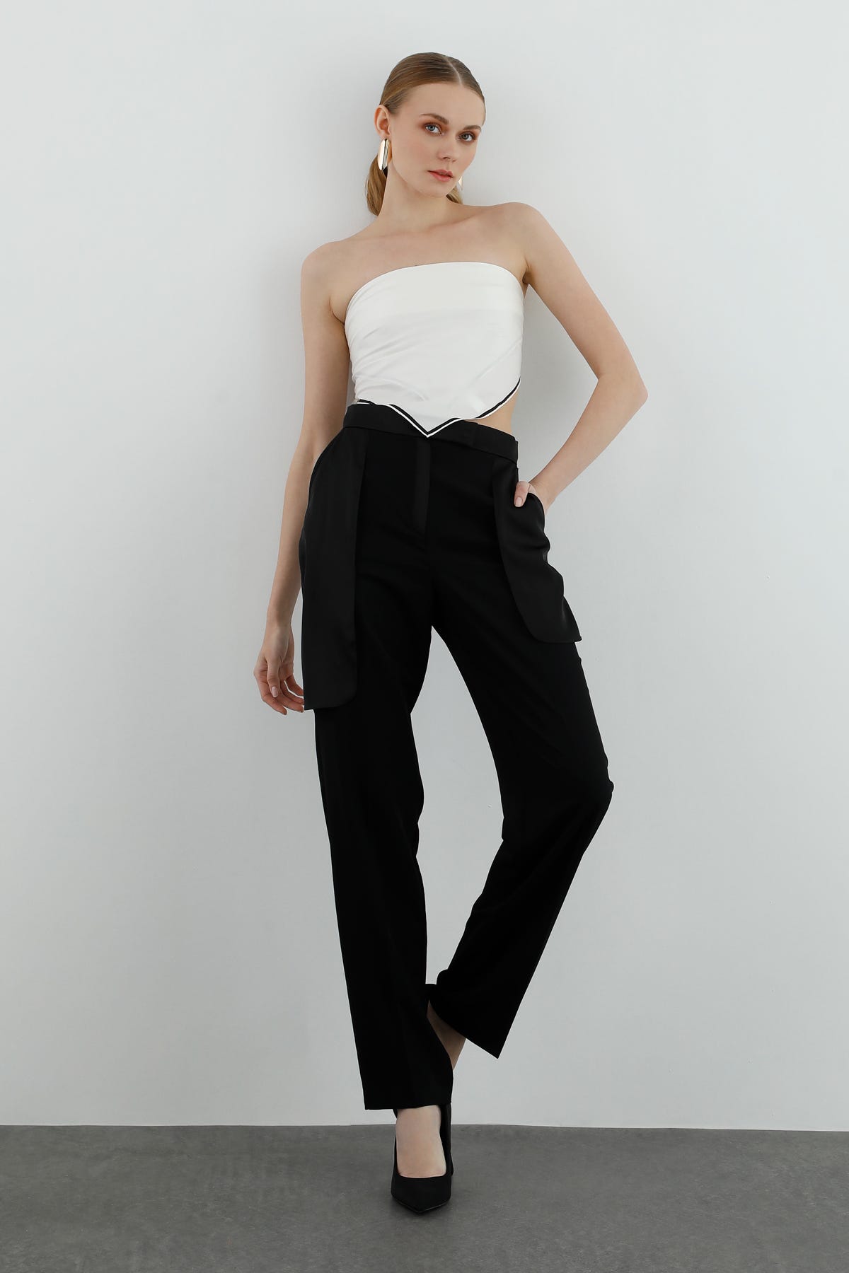 Kemer Detaylı Yanlardan Cepli Pantolon