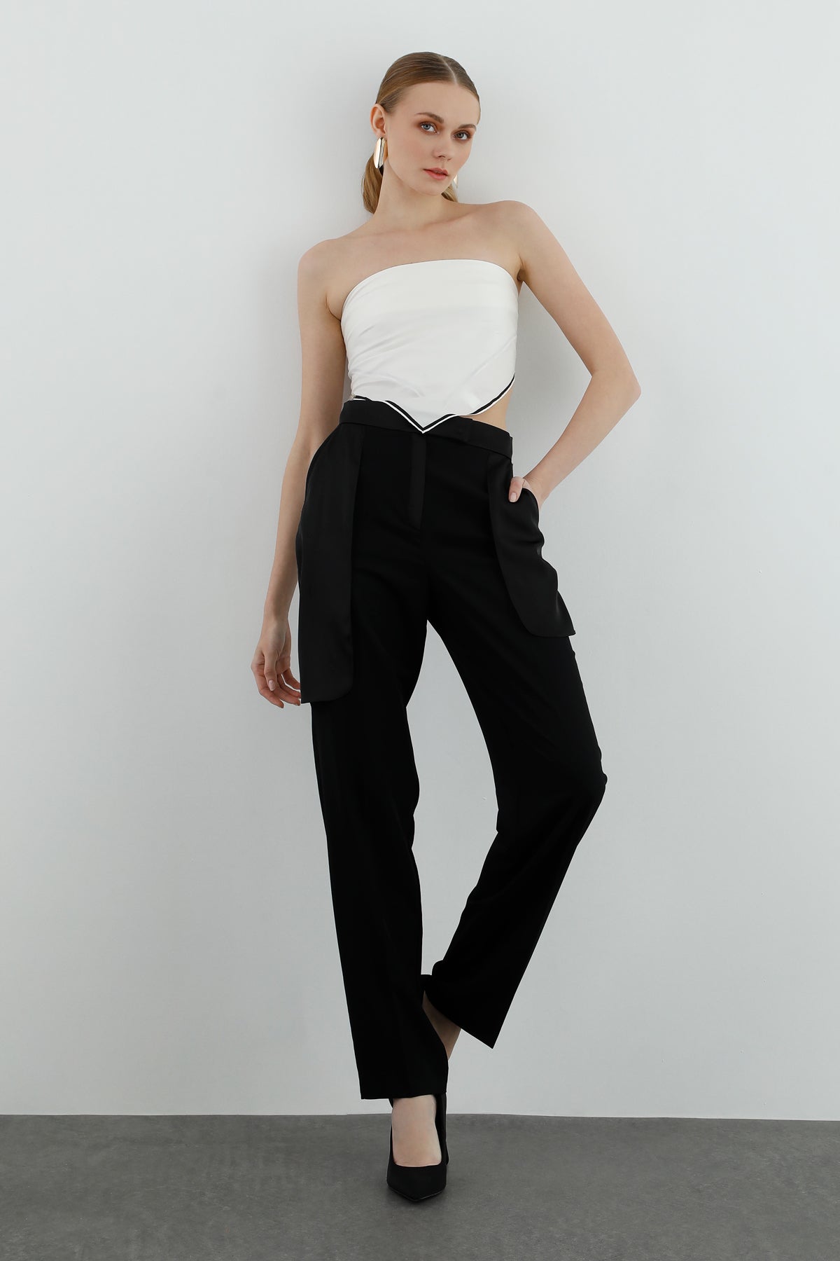 Kemer Detaylı Yanlardan Cepli Pantolon