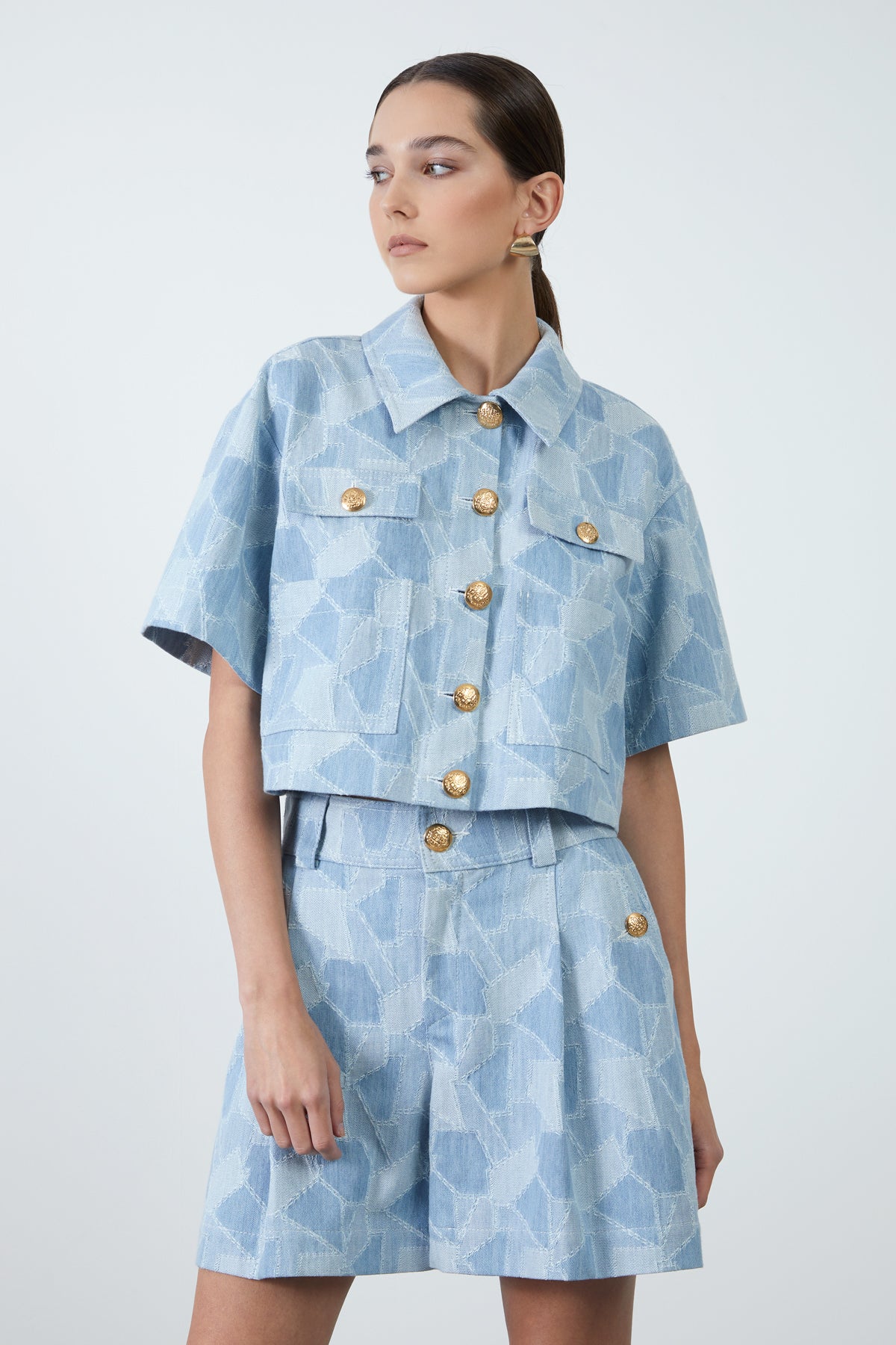 Geometrik Desenli Pili Detaylı Şort