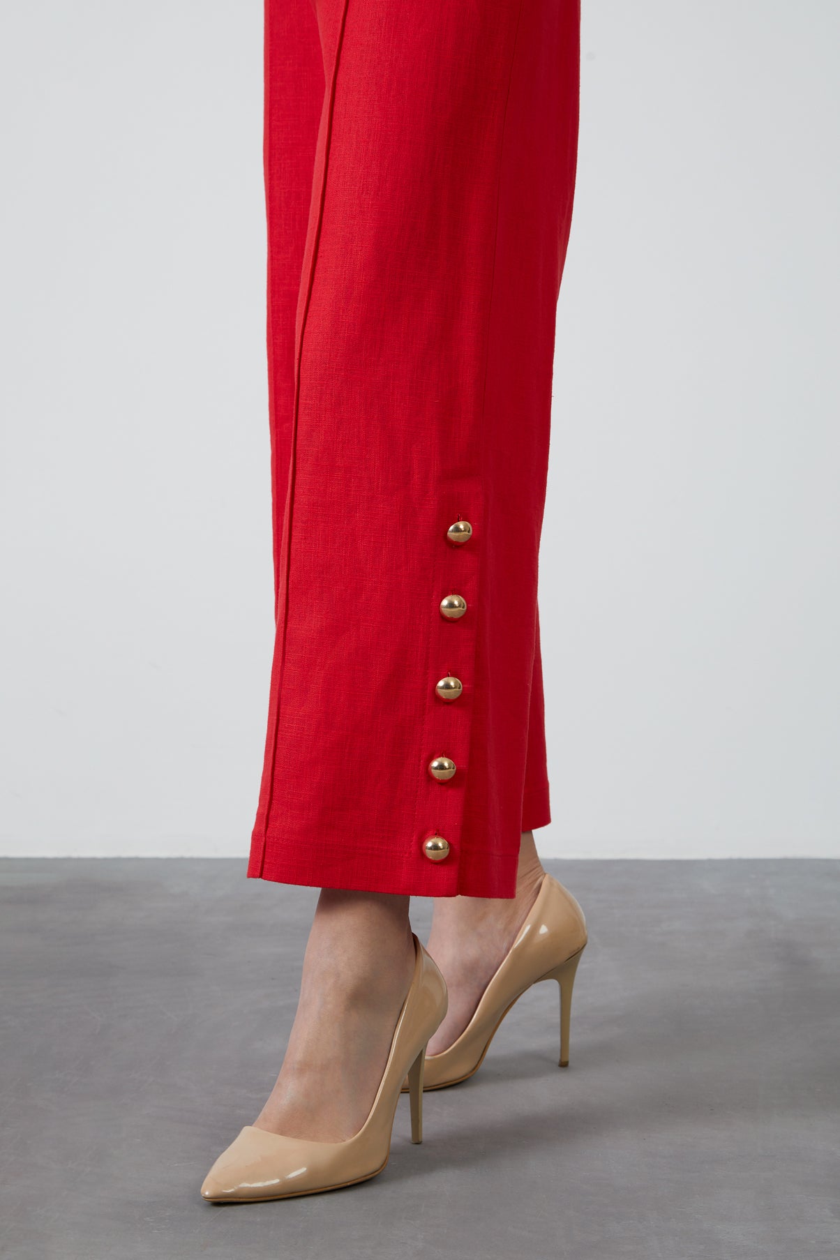 Kuşak Detaylı Paçası Düğmeli Bol Paça Keten Pantolon