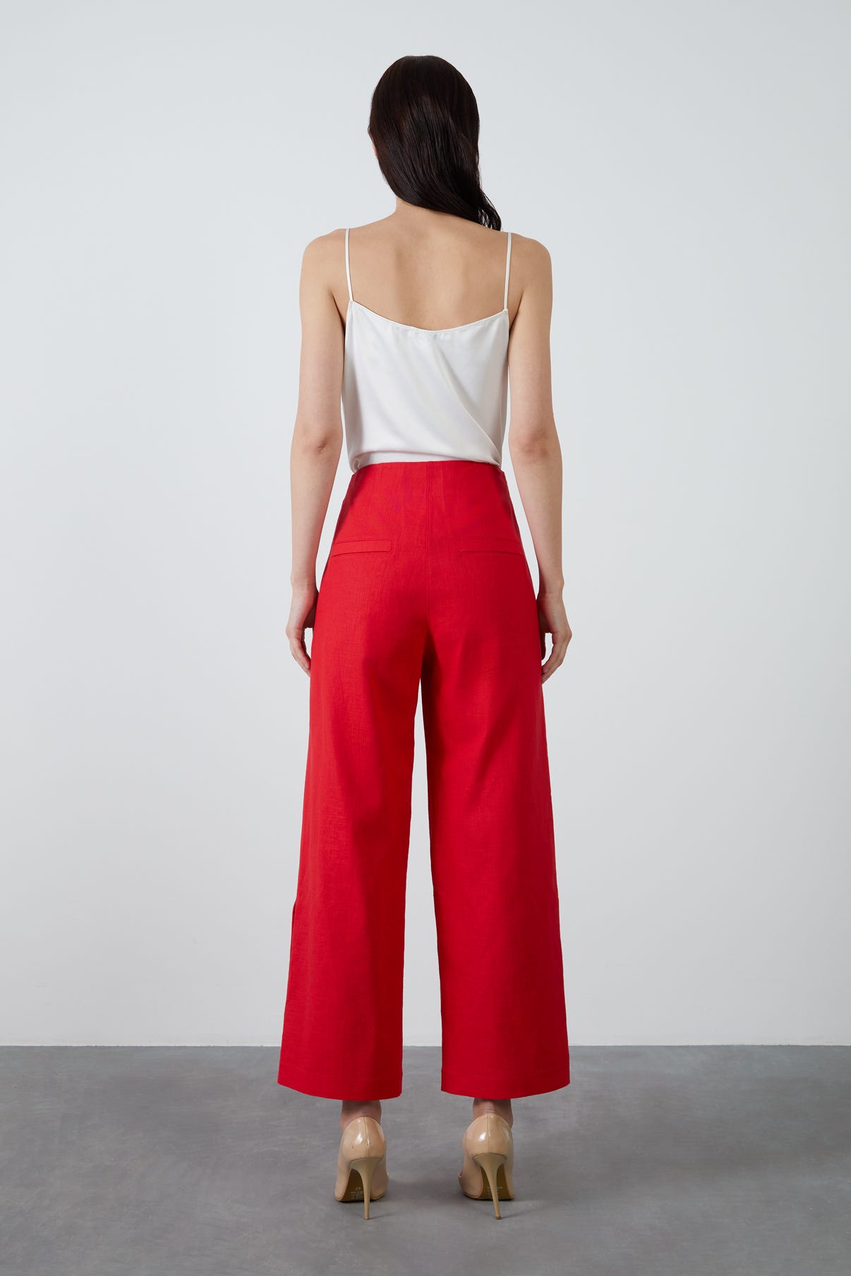 Kuşak Detaylı Paçası Düğmeli Bol Paça Keten Pantolon