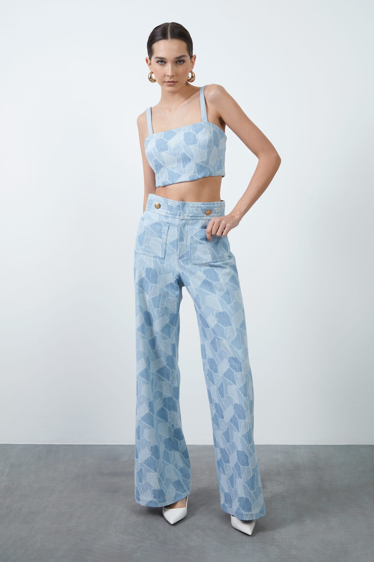 Arkası Fermuarlı Askılı Crop