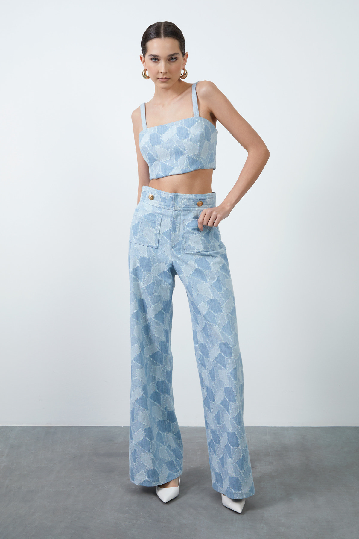 Arkası Fermuarlı Askılı Crop