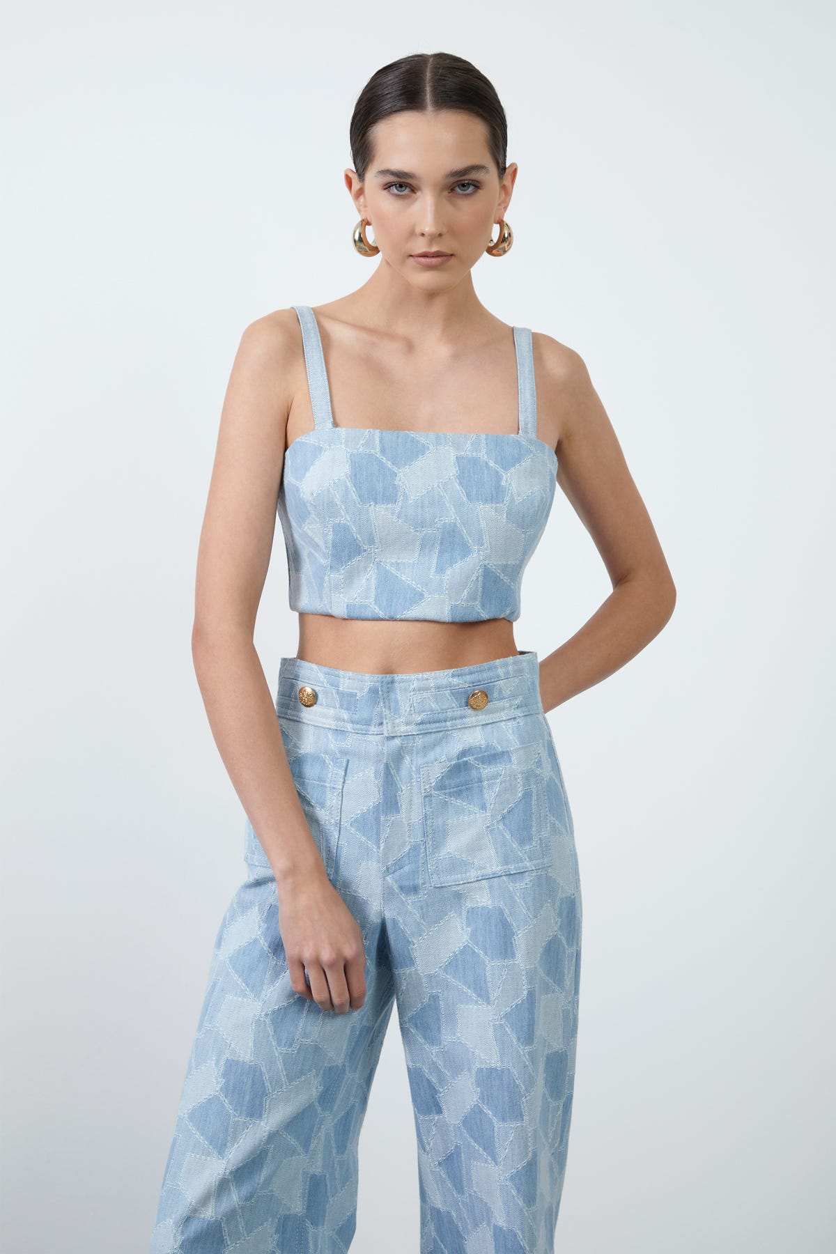 Arkası Fermuarlı Askılı Crop