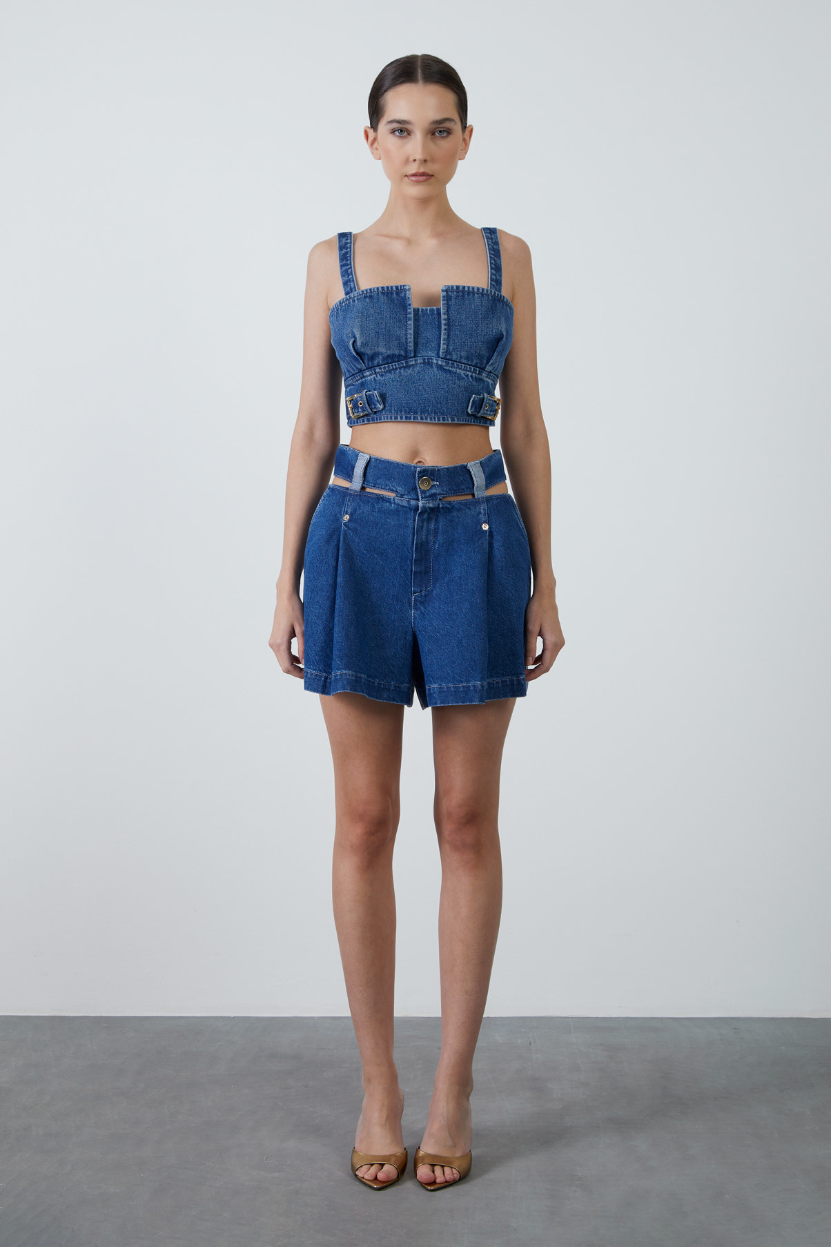 Arkası Fermuarlı Kalın Askılı Jean Top