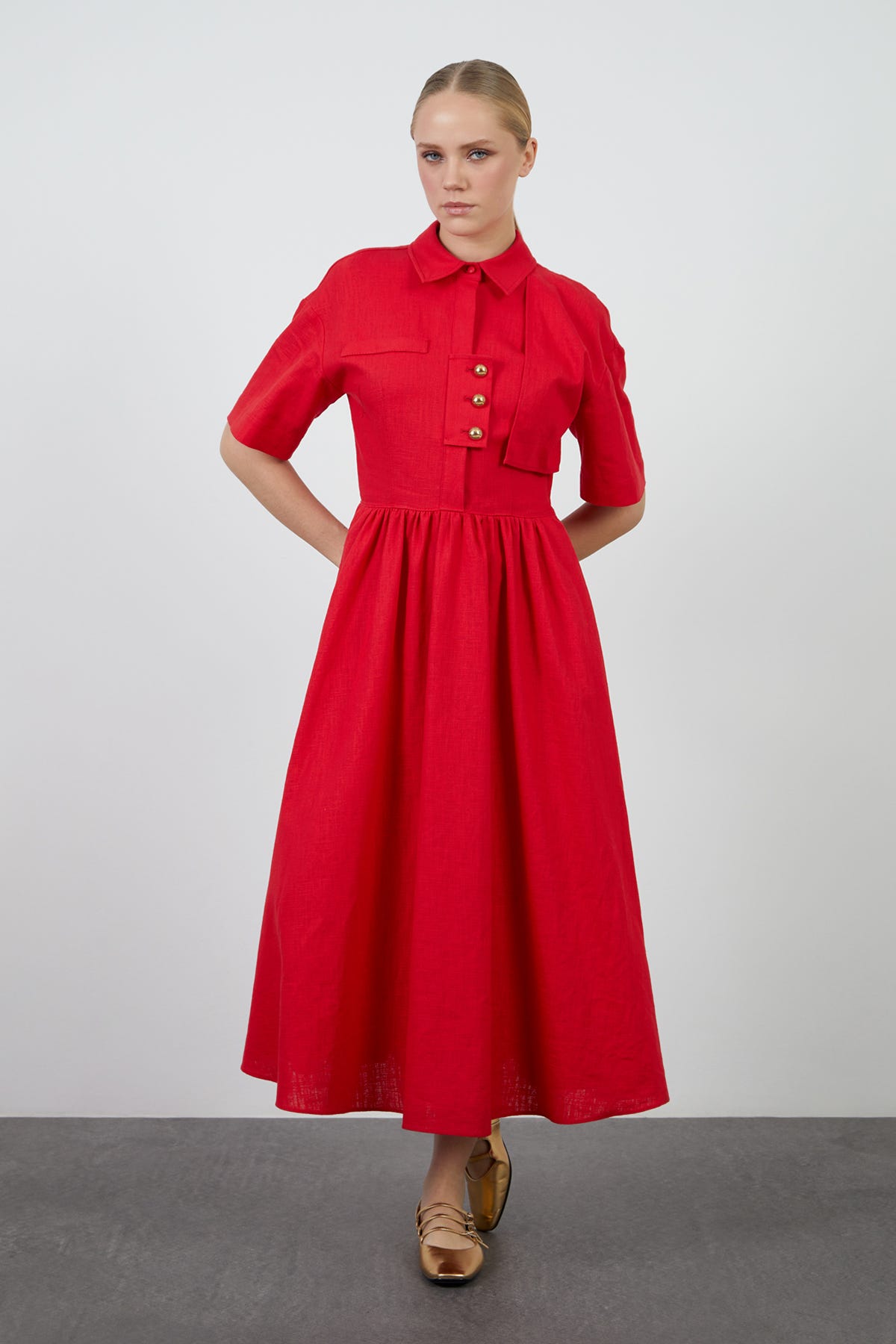 Gold Düğme Detaylı Maxi Boy Keten Elbise