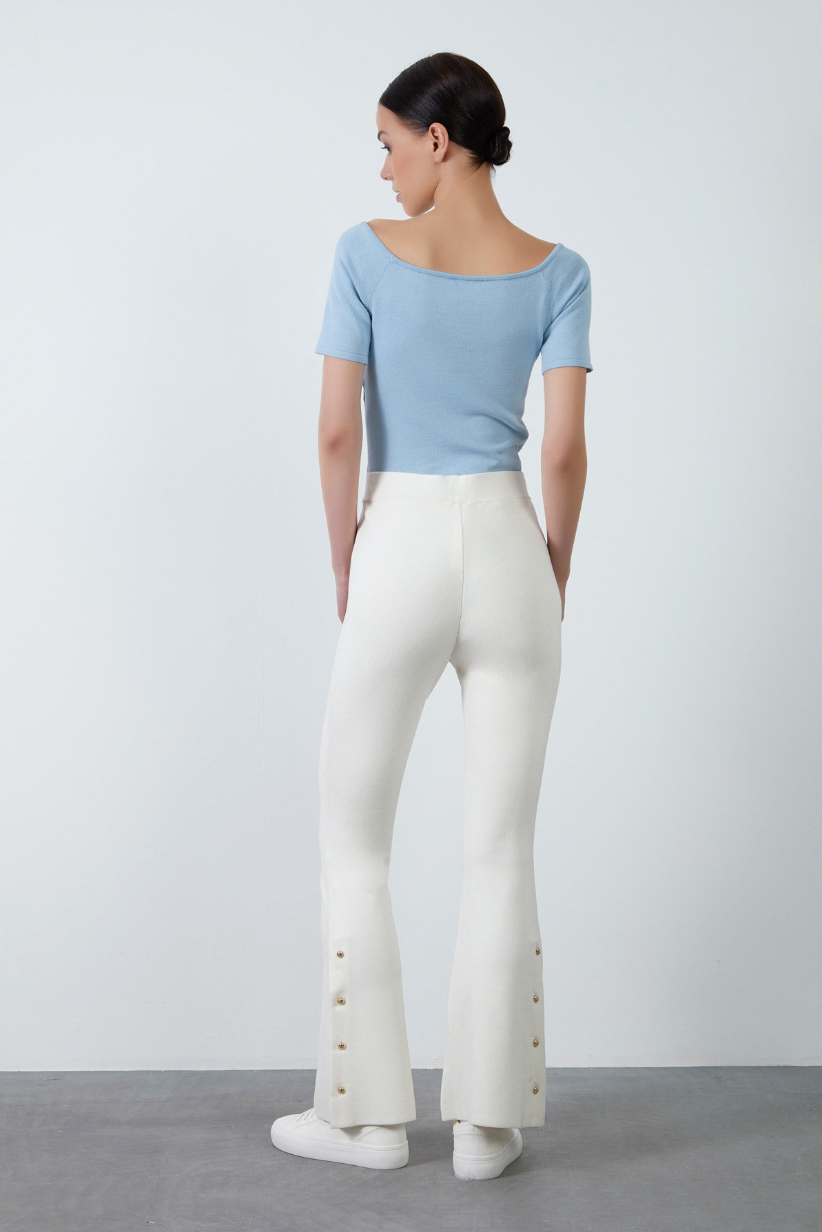 Kayık Yaka Kısa Kollu Bluz