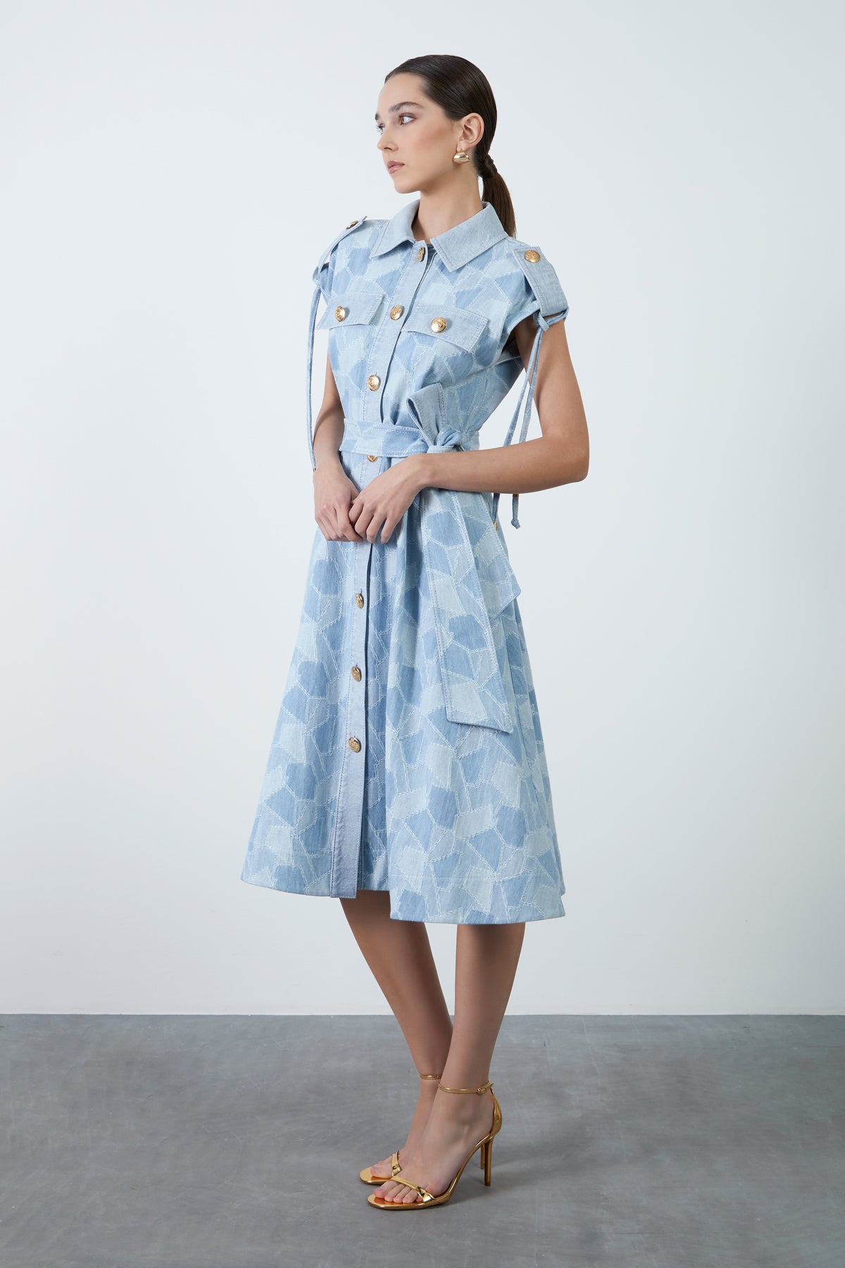 Düğme Detaylı Kuşaklı Patchwork Midi Elbise