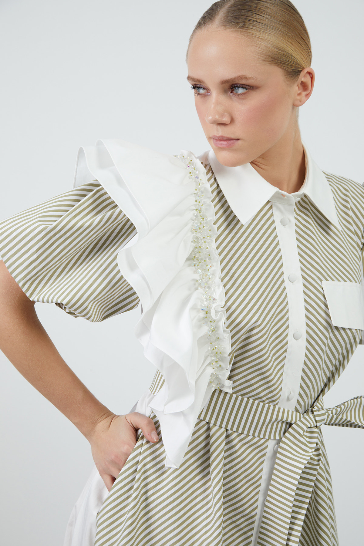 İşleme Detaylı Volanlı Poplin Uzun Elbise