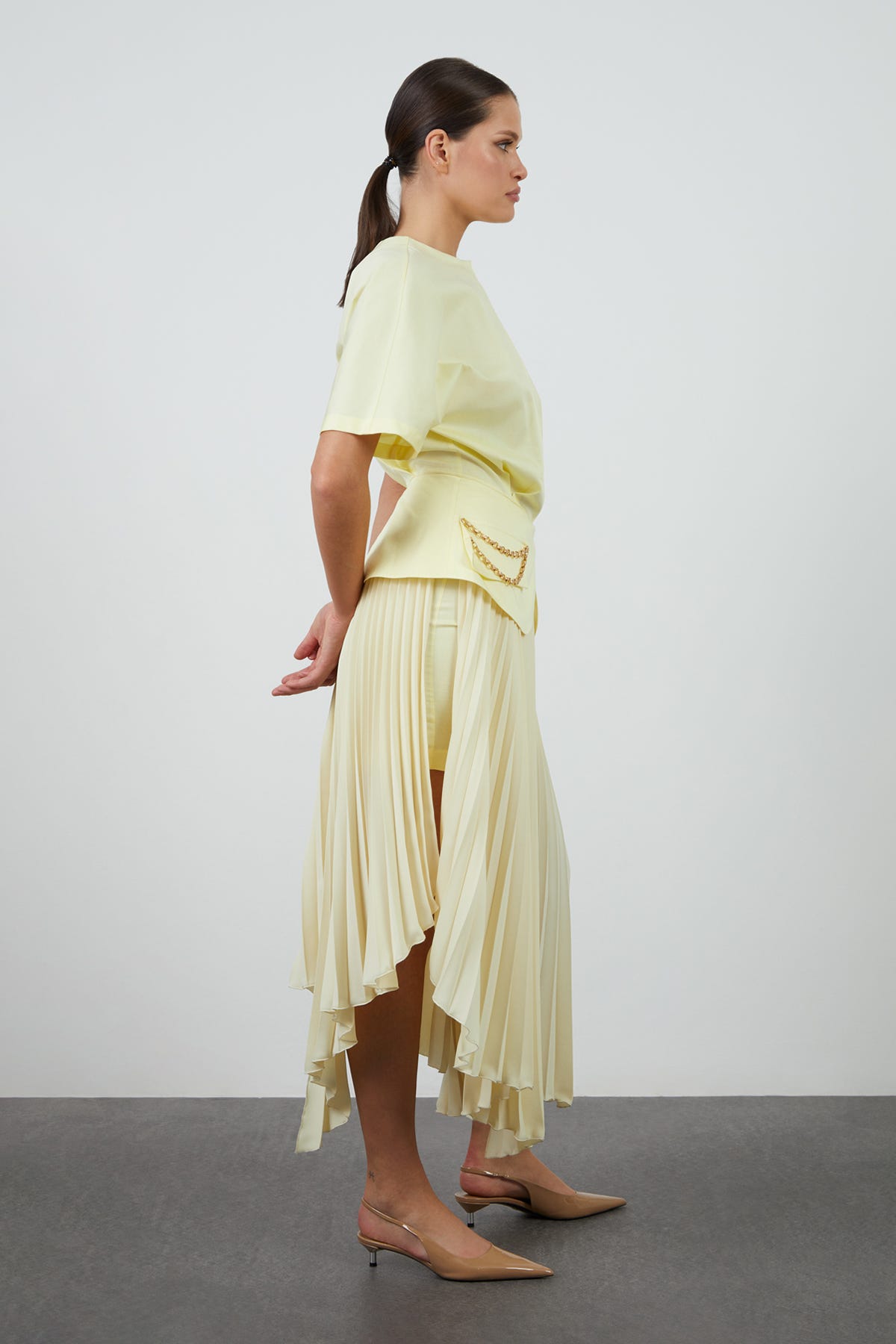 Zincir Detaylı Eteği Piliseli Midi Elbise