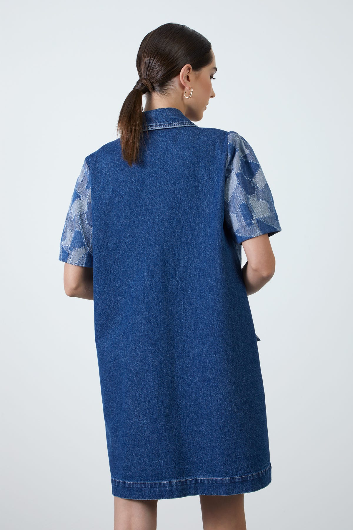 V Yakalı Kısa Kollu Jean Mini Elbise