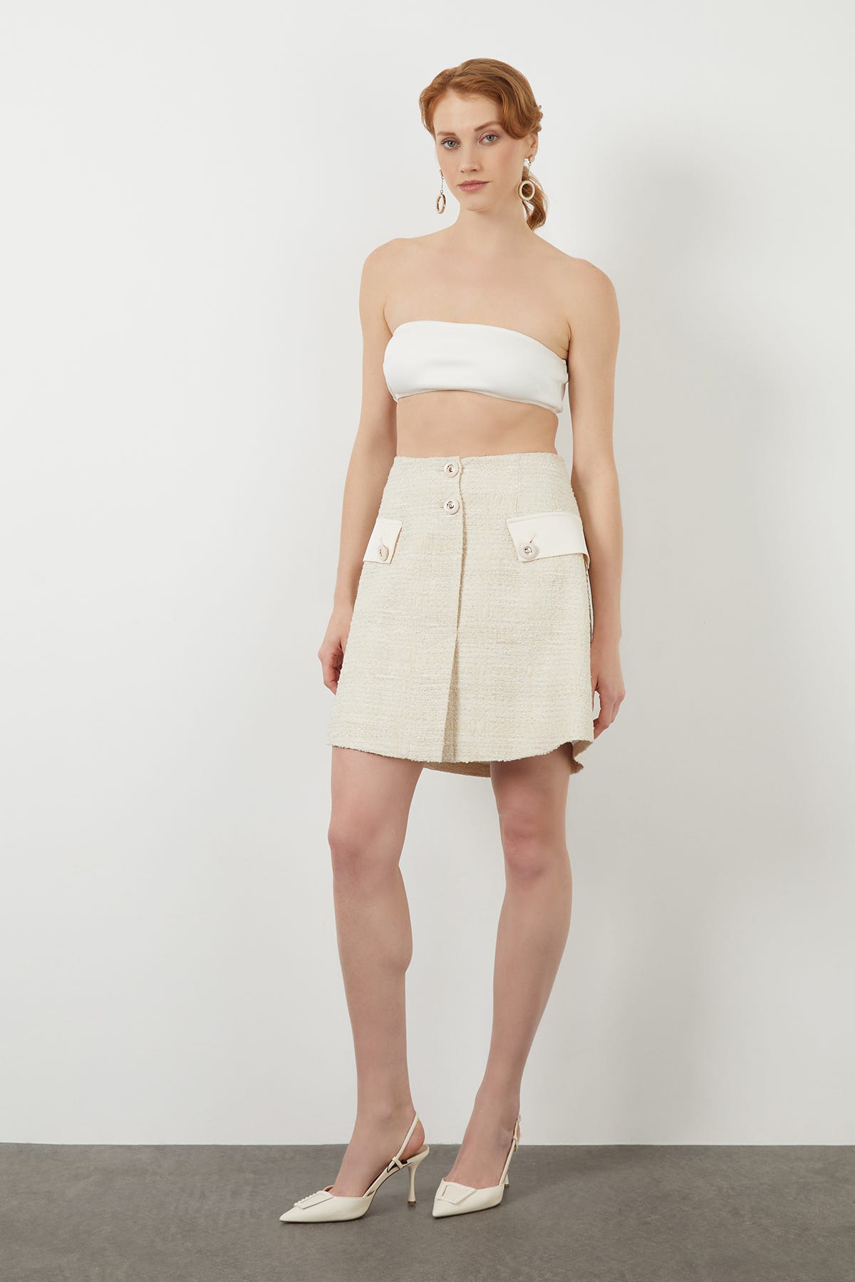 Düğme Detaylı Mini Etek