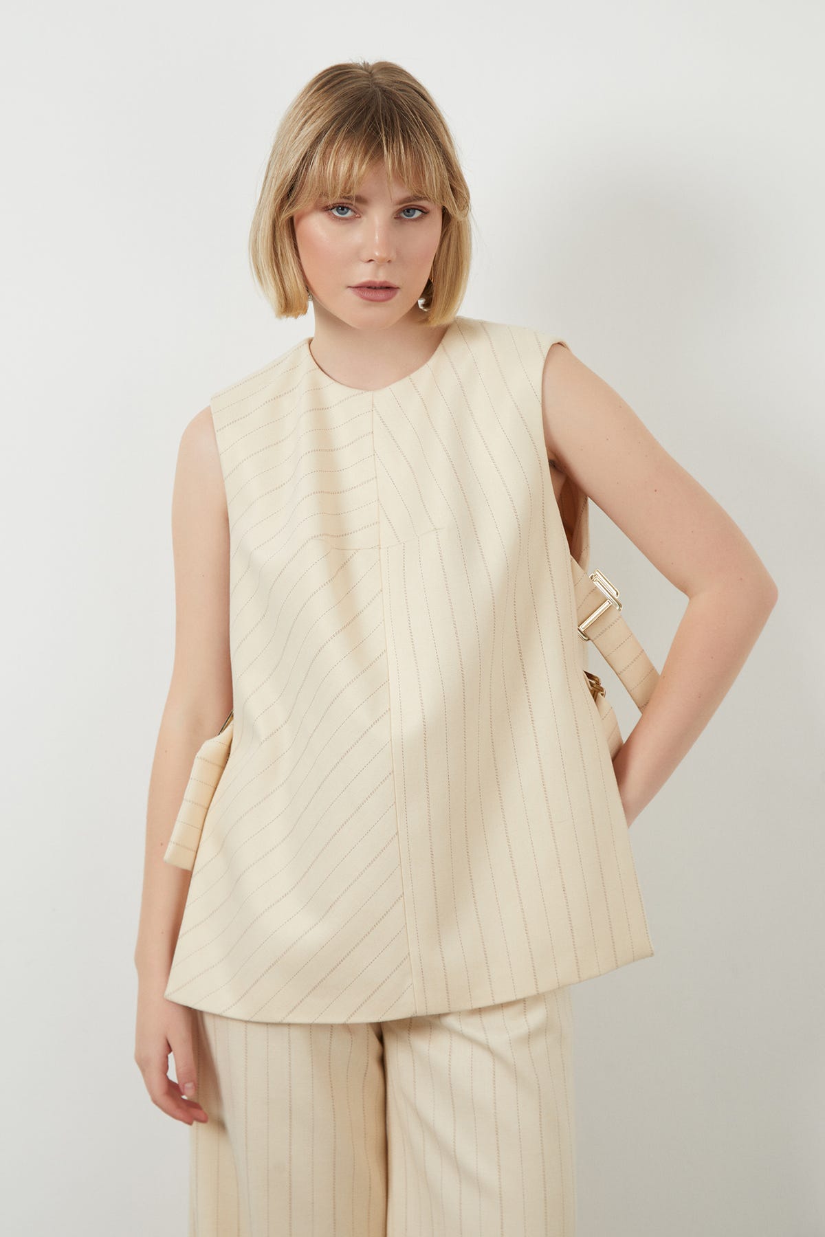 Çizgi Desenli Kolsuz Yelek