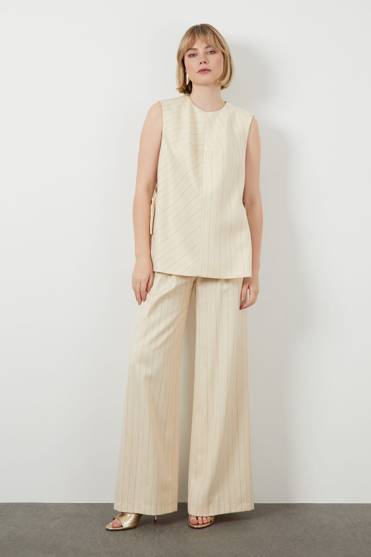 Çizgi Desenli Kolsuz Yelek