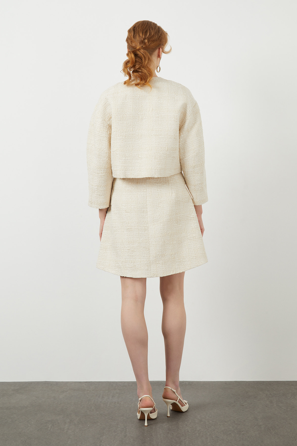 Düğme Detaylı Kısa Ceket