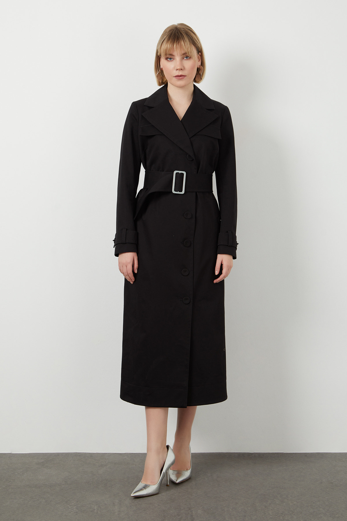 Ceket Yakalı Önü Kruvaze Çıtçıt Kapamalı Uzun Trençkot