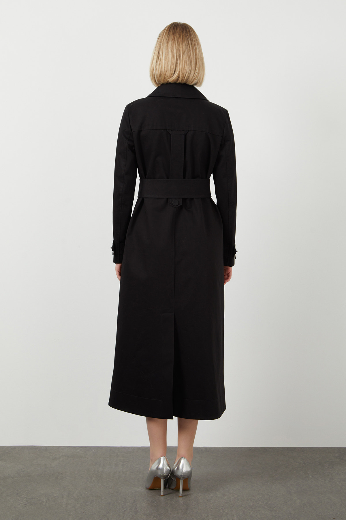 Ceket Yakalı Önü Kruvaze Çıtçıt Kapamalı Uzun Trençkot