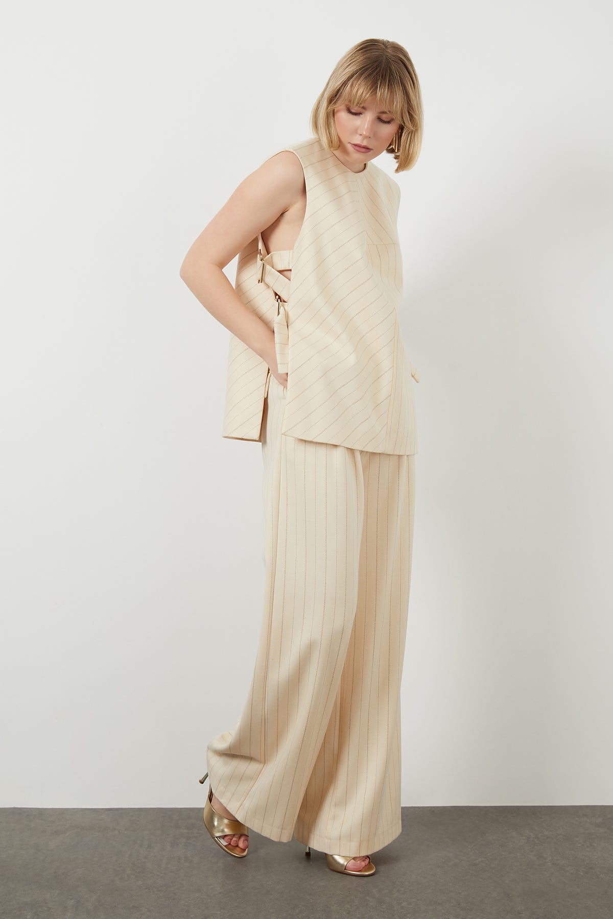 Çizgi Desenli Kolsuz Yelek