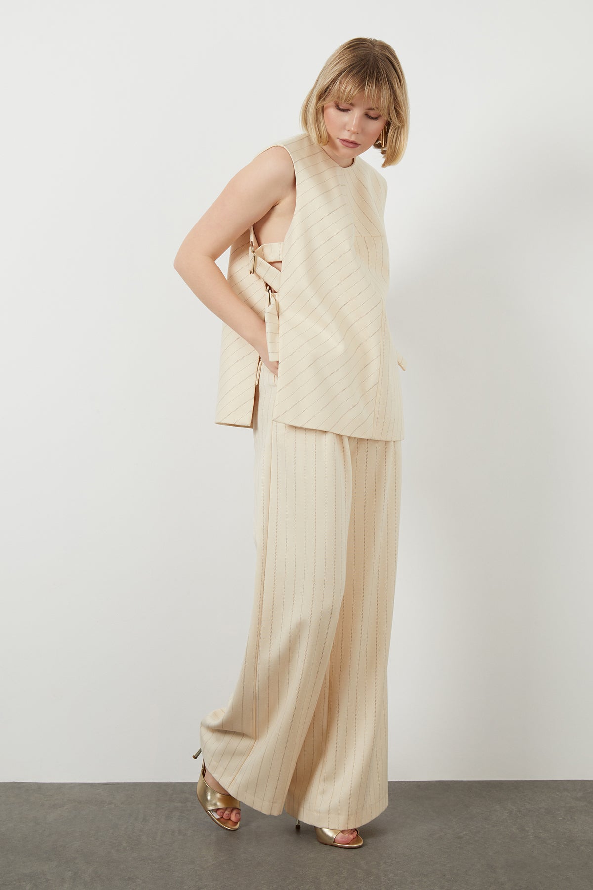 Çizgi Desenli Kolsuz Yelek