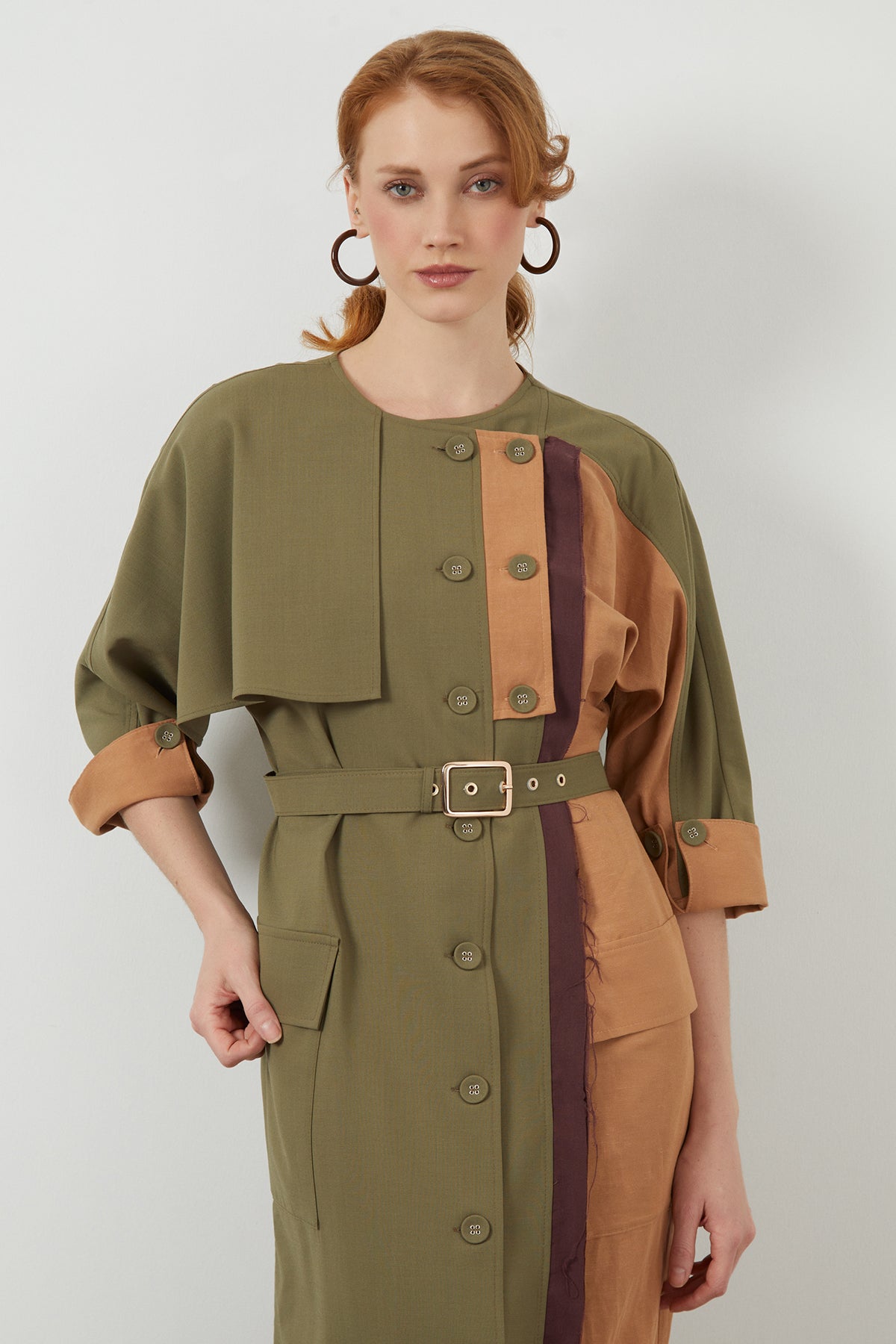 Gömlek Yakalı Kolu Etiket Detaylı Astarlı Trençkot