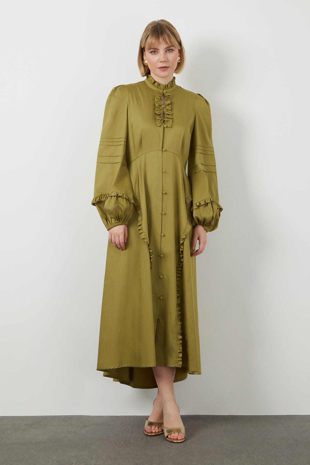 Fırfır Yakalı  Maxi Astarsız Elbise